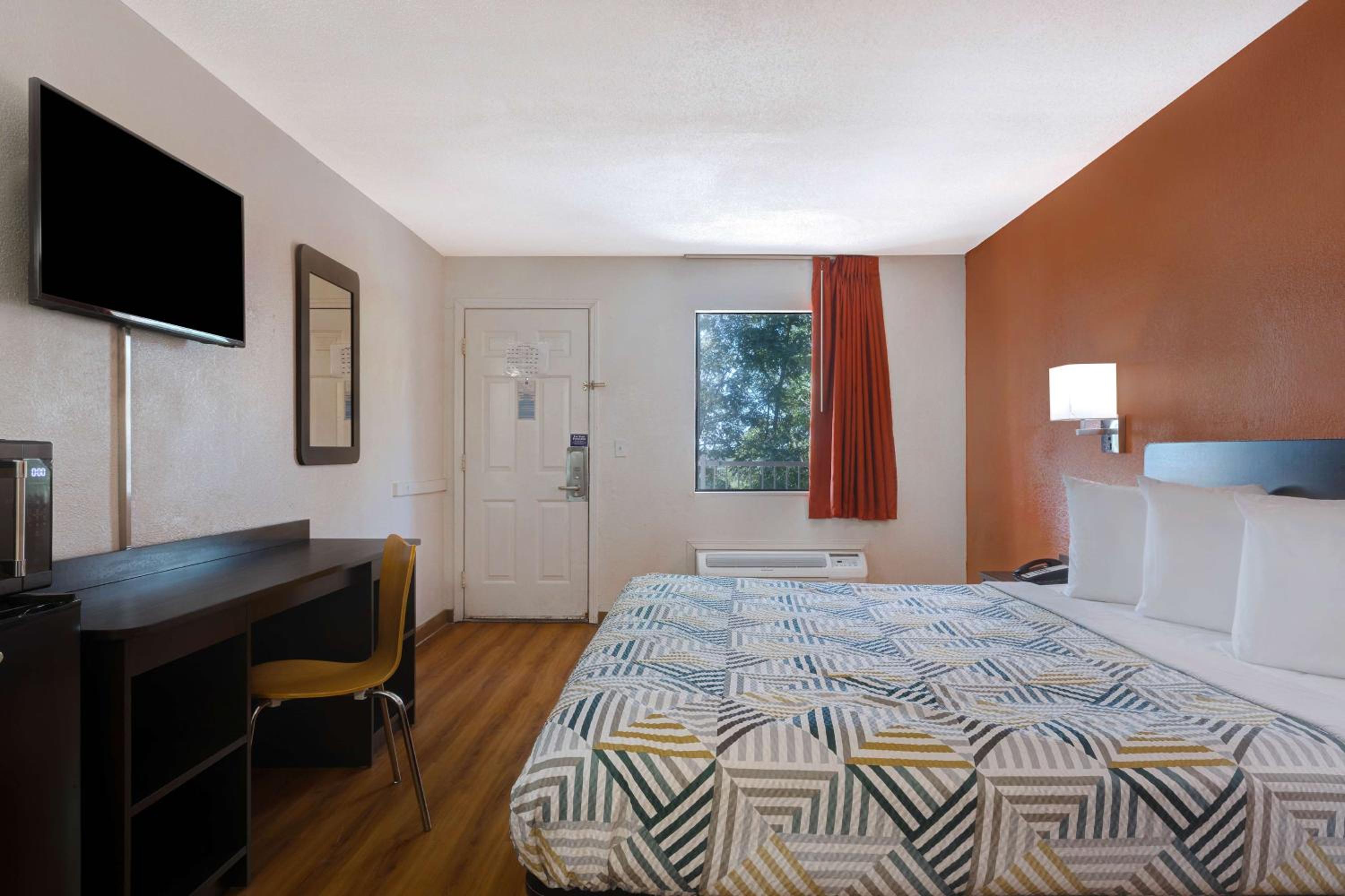 Motel 6-Rolla, MO