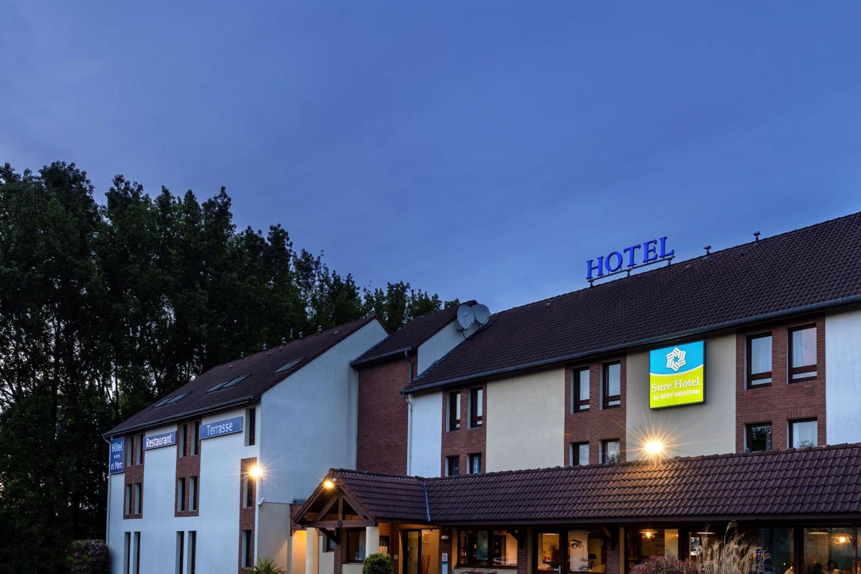 Hotel Sure Hotel by Best Western Lille Tourcoing Ex Hotel Garden - Image 1