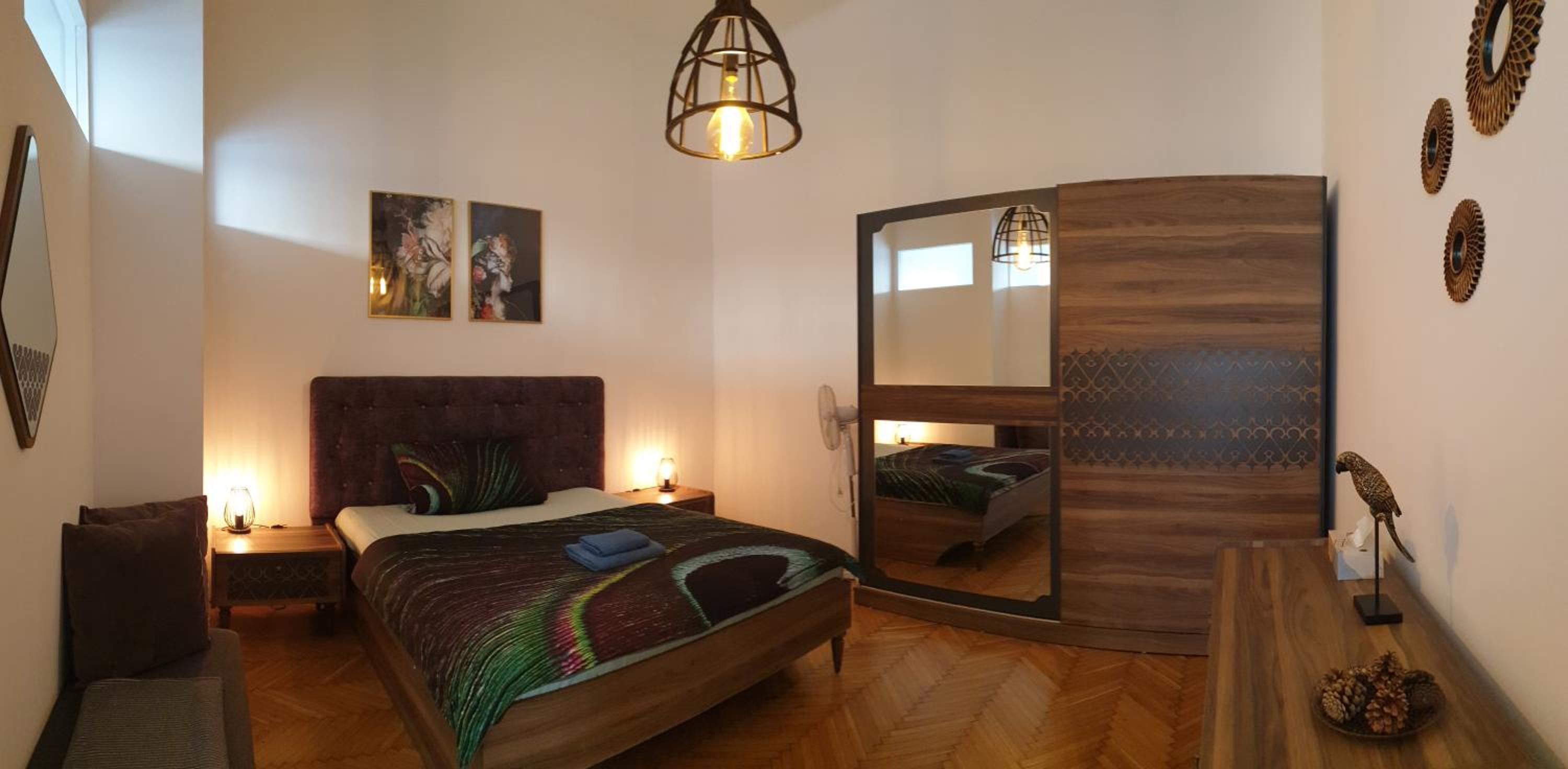 Sunny and spacious apartment near city centre
