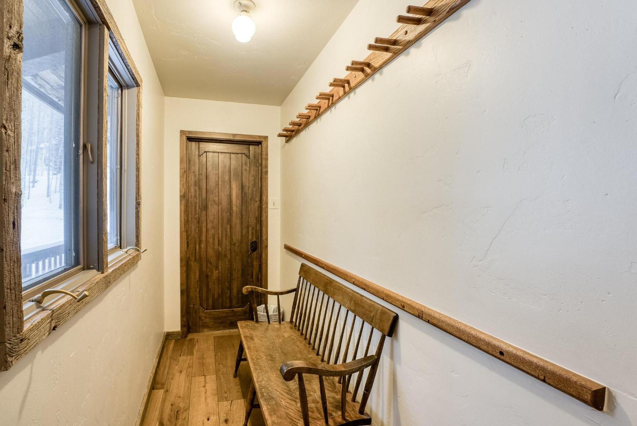 998 Ptarmigan Road view 2