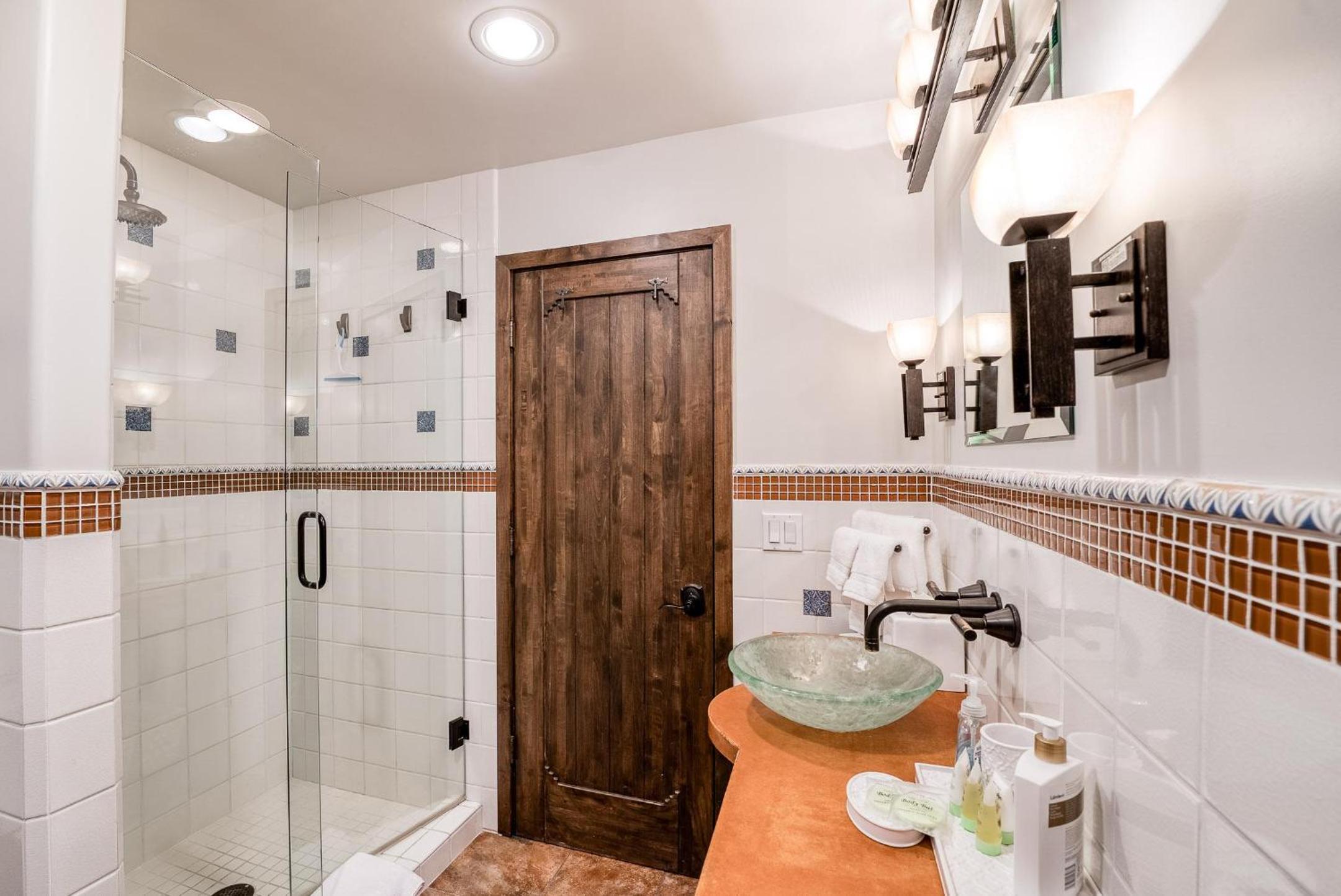 998 Ptarmigan Road view 5