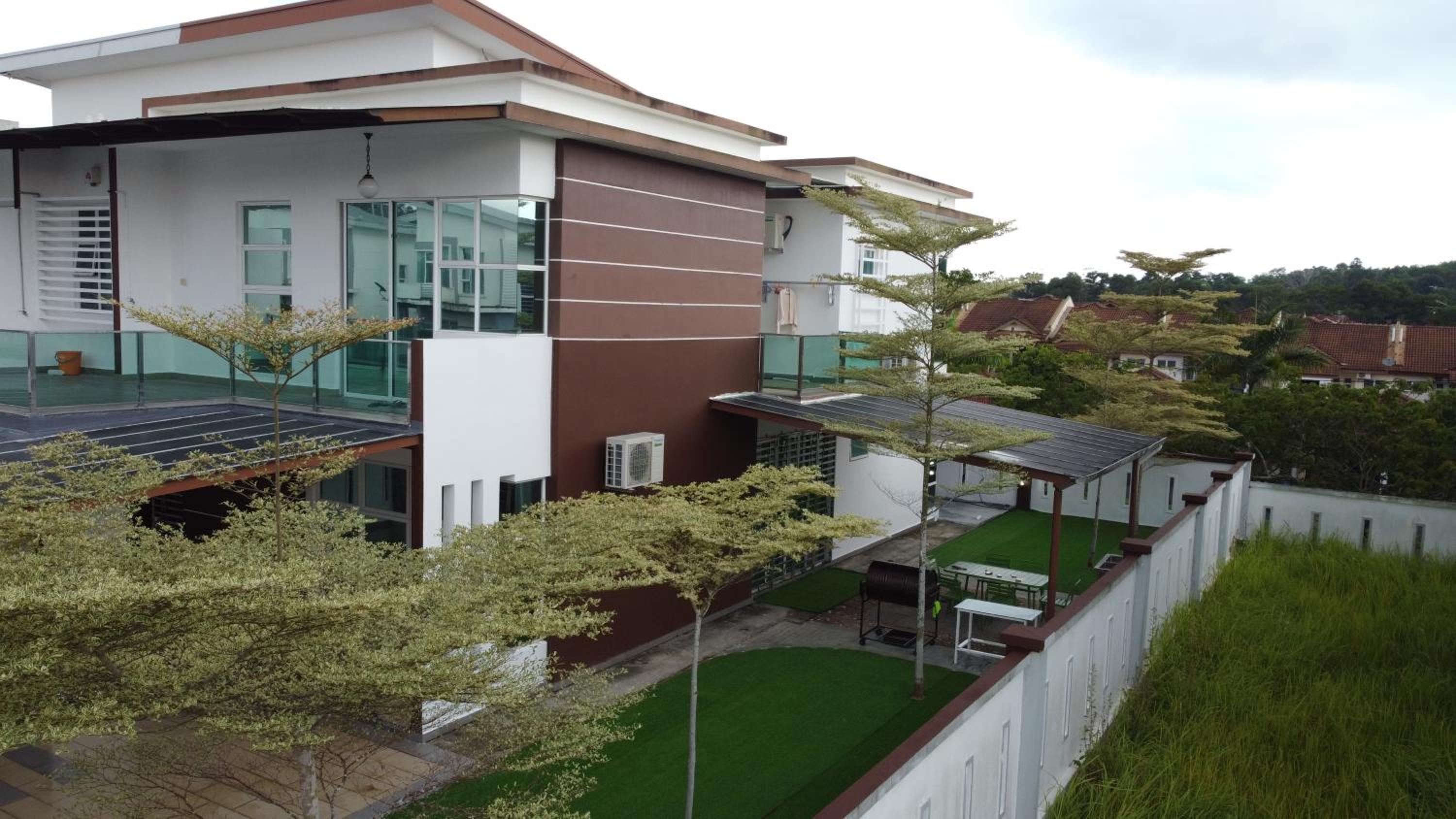 Desaru Brown House Pool-Mahjong-Table Tennis-KTV-BBQ-Disney-Netflix-Home Theatre photo 6