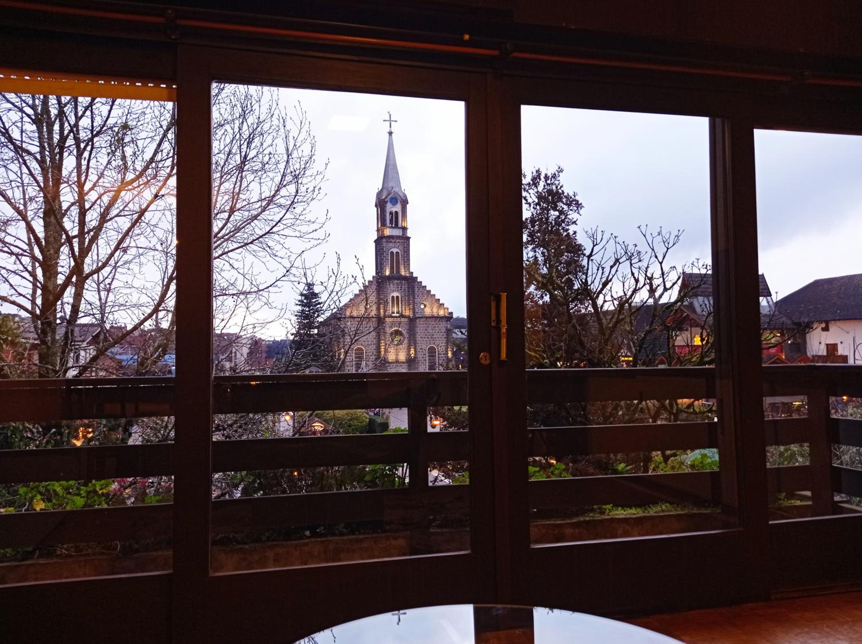 3 Quartos na Mais Incrível Localização de Gramado view 4