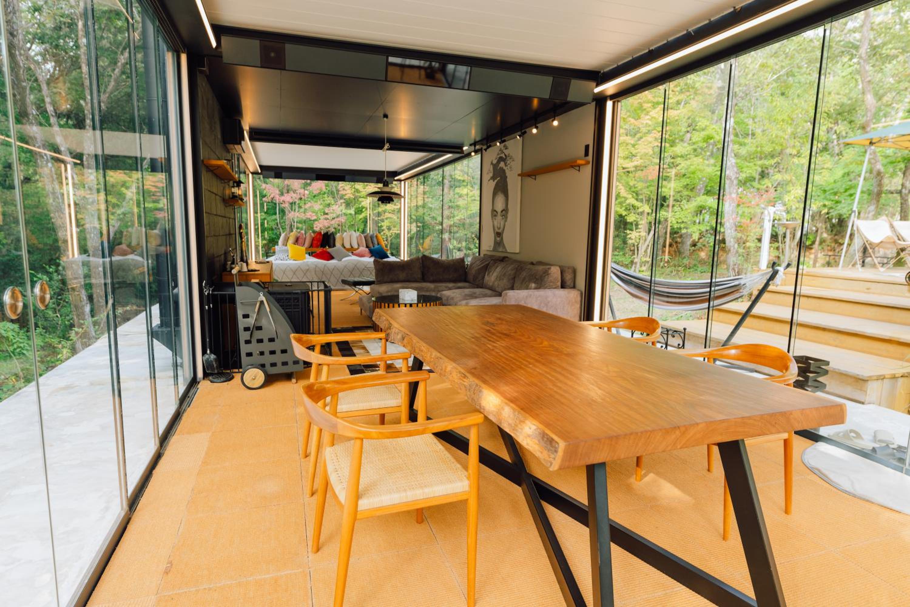 Yufuin Glamping COMOREBI view 4