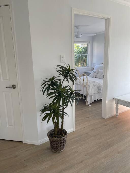 Studio Seaside Self-contained apartment