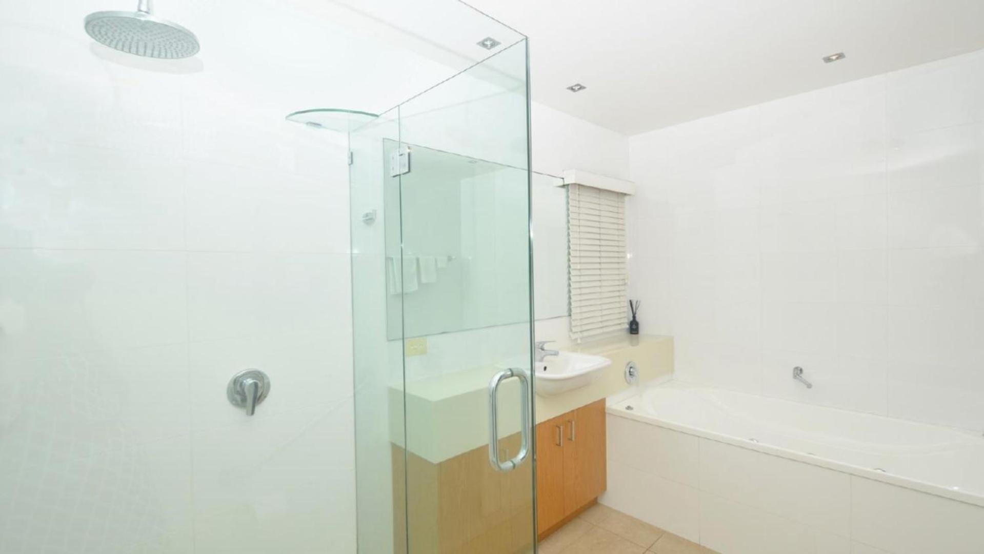Watermark 5 Luxury Riverview Apartments