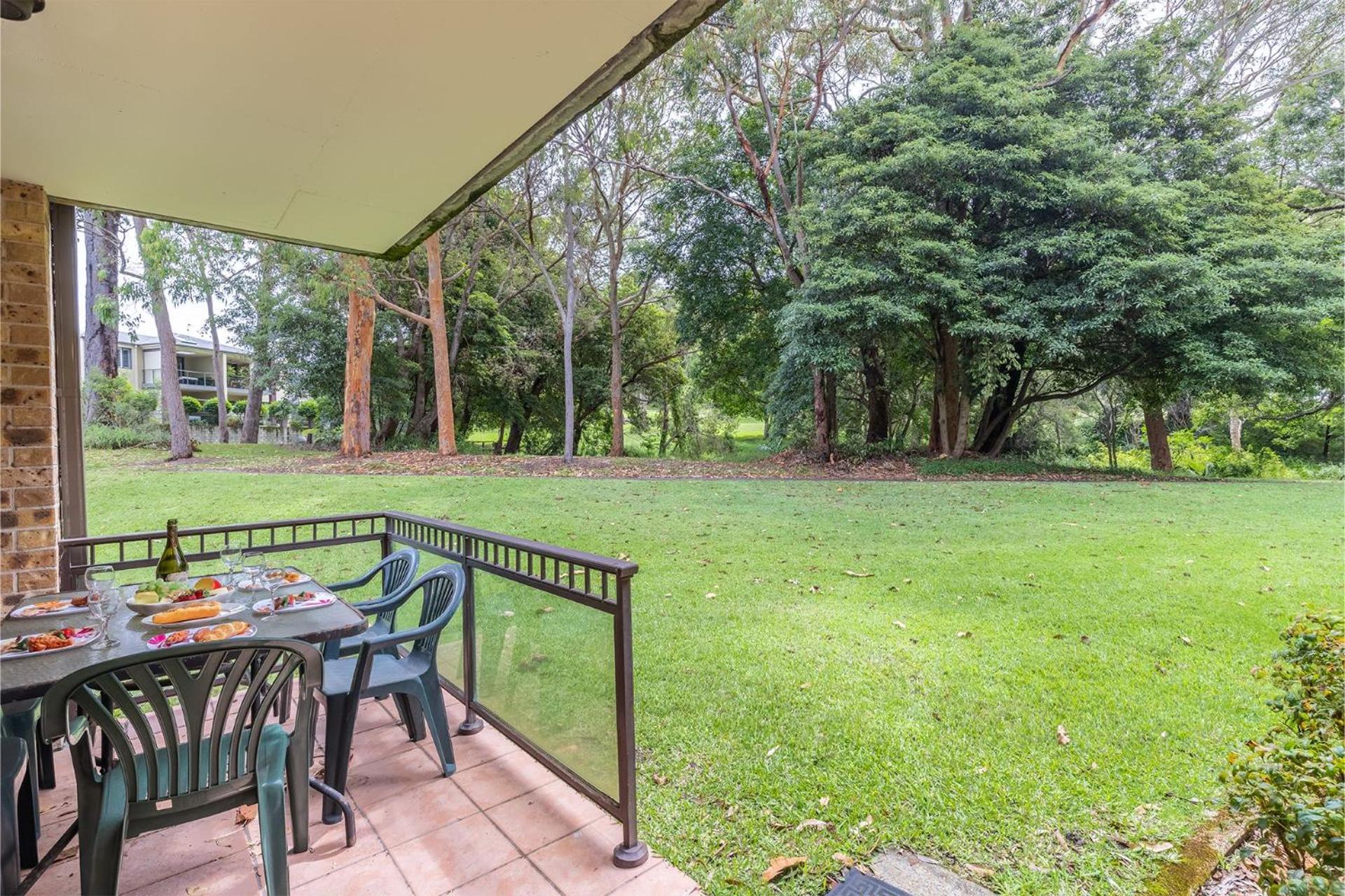 Bay Parklands 39 2 Gowrie Ave close to waters edge
