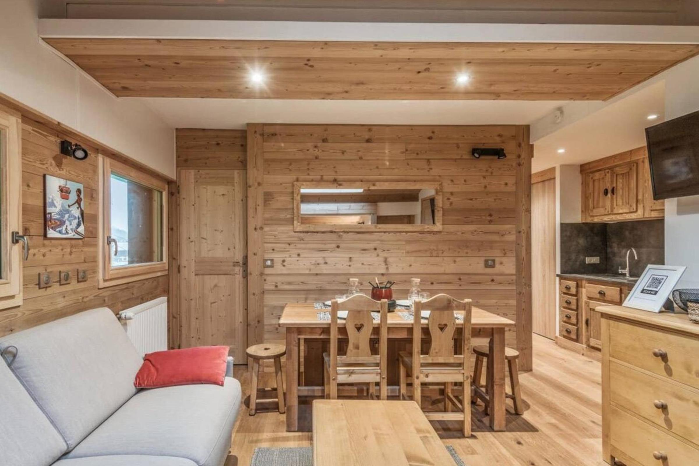 welcoming apartment with swimming pools near the Megève ski slopes view 4