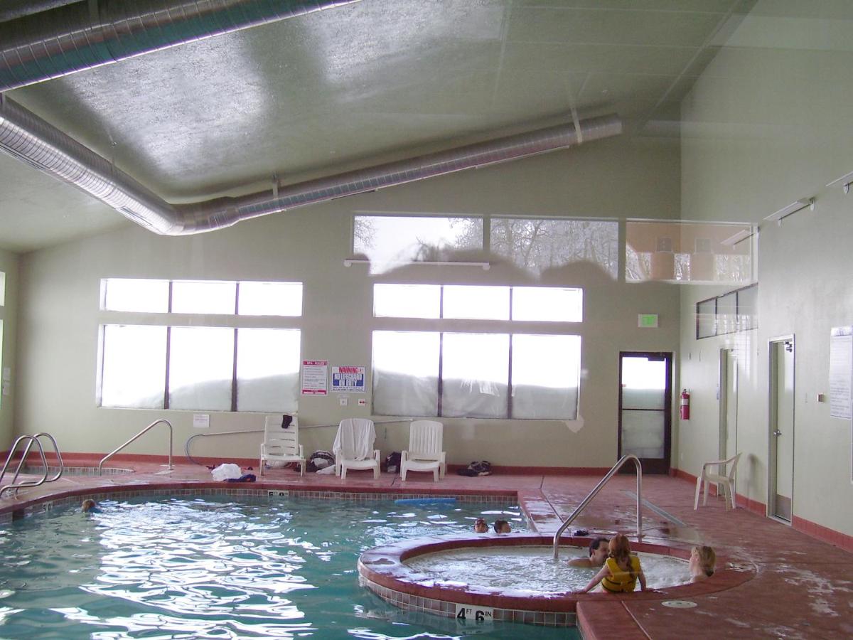 Powder Ridge Village, a VRI resort - Property Image 4