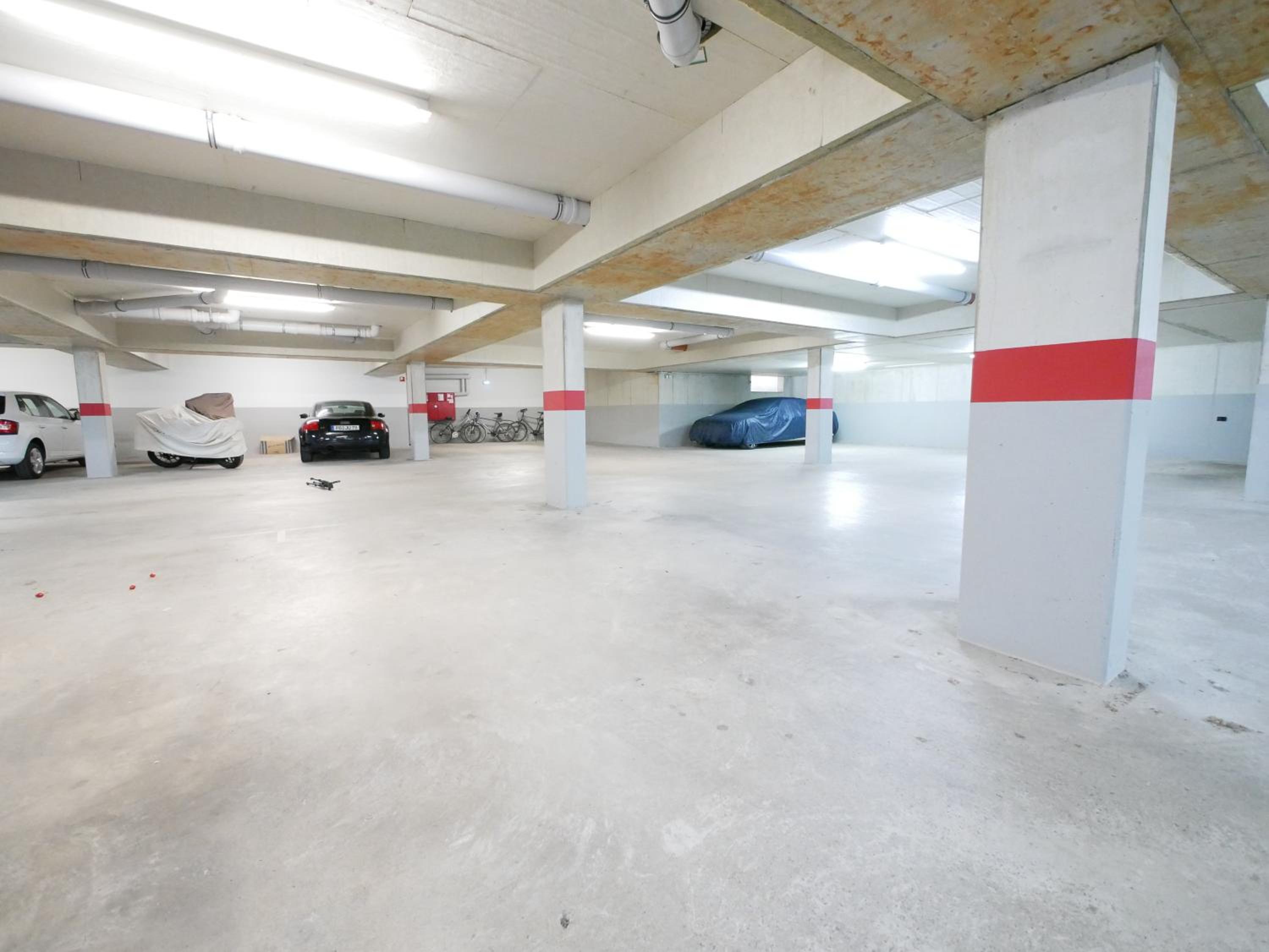 Zentral, modern, gemütlich mit Balkon & Parkplatz