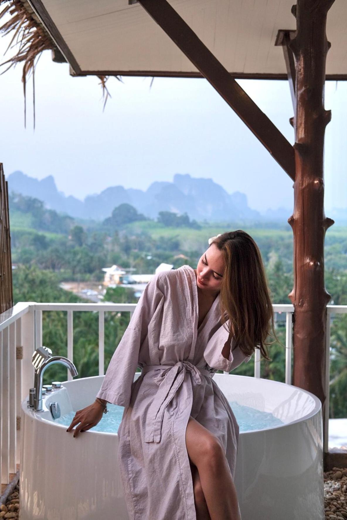 Baan Phuvara Retreat - Romantic Jacuzzi Mountain View Villas view 5