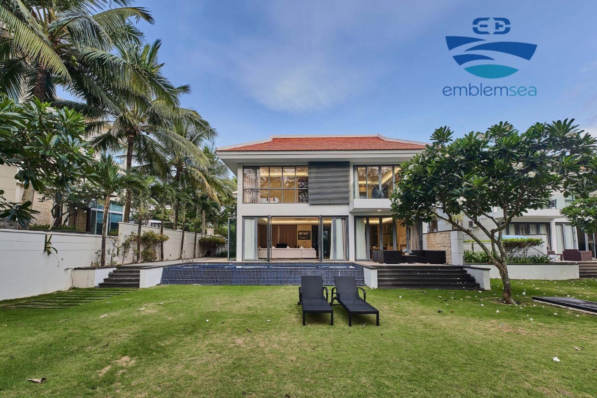 Emblem Sea 4 Bedroom Villas view 2