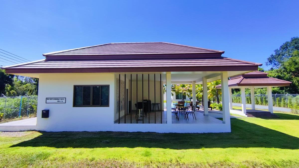 outdoor BBQ area