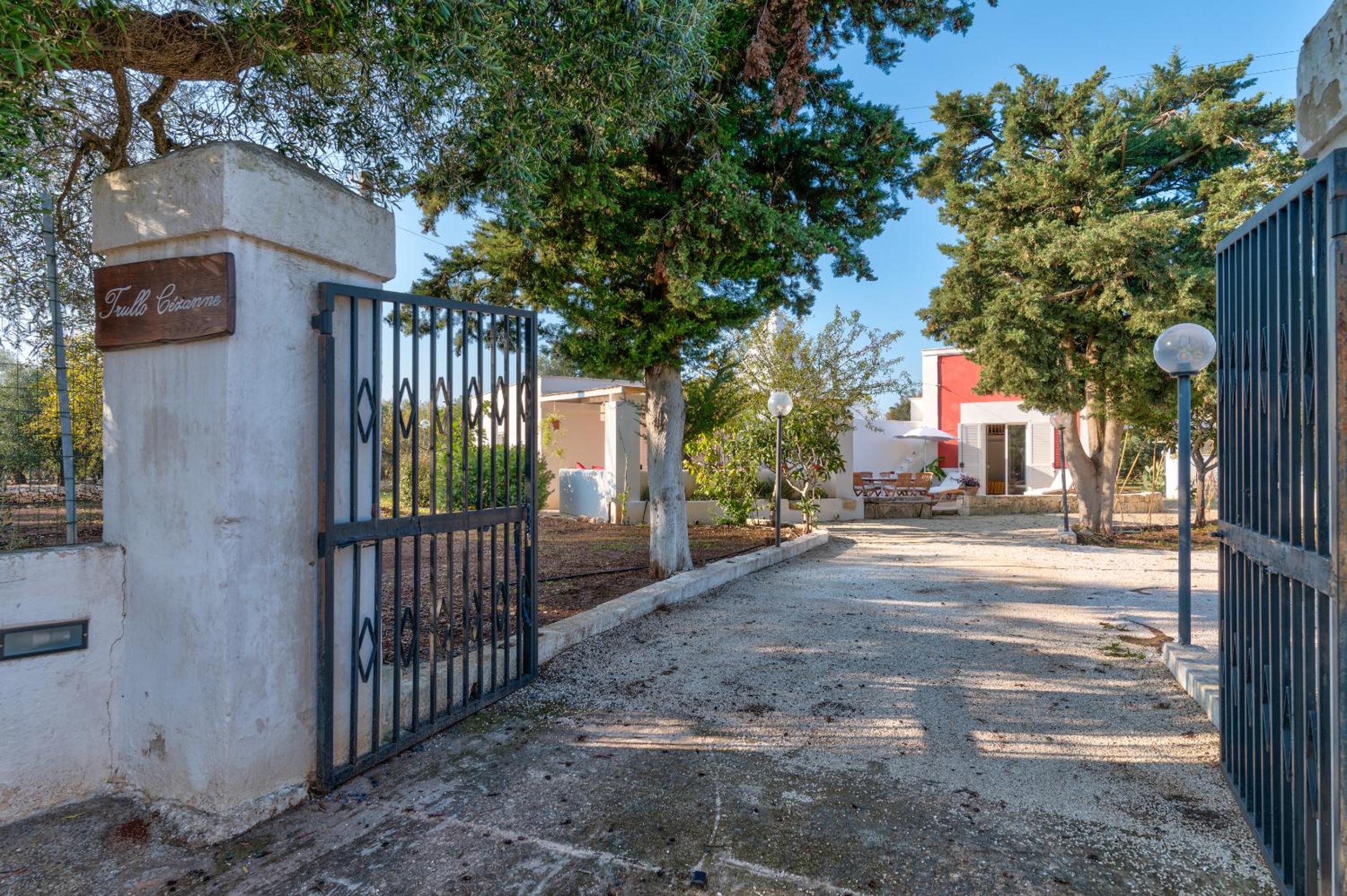 Trullo Cezanne sustainable and peaceful