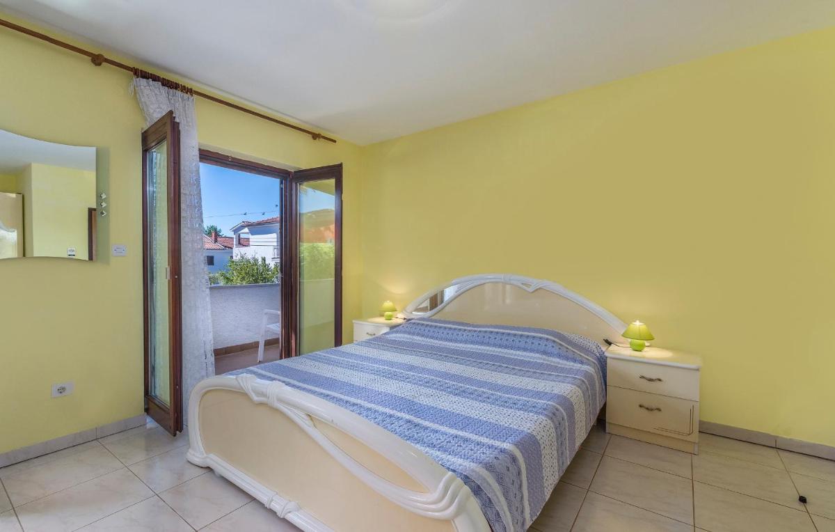 Bibaj - Property Image 1