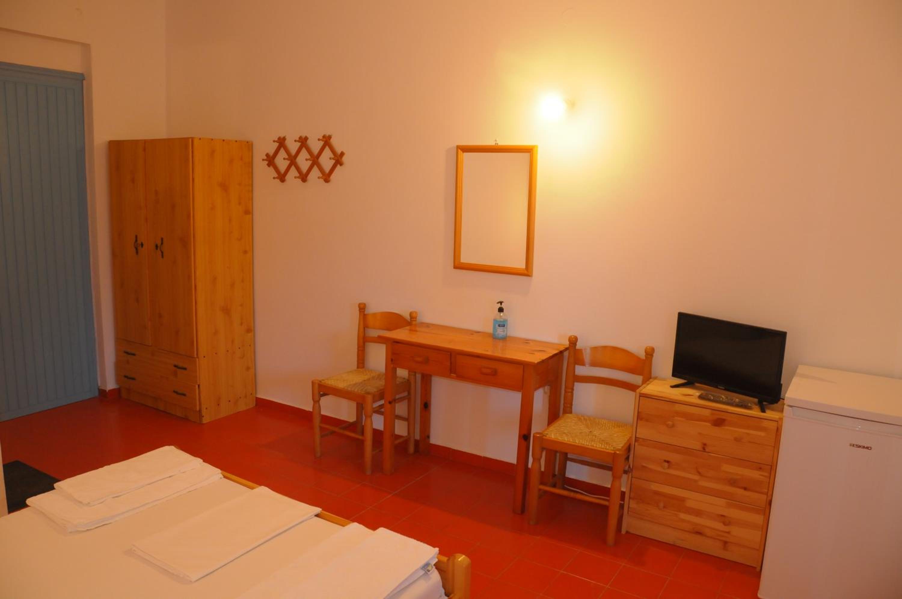 Chalikias Rooms
