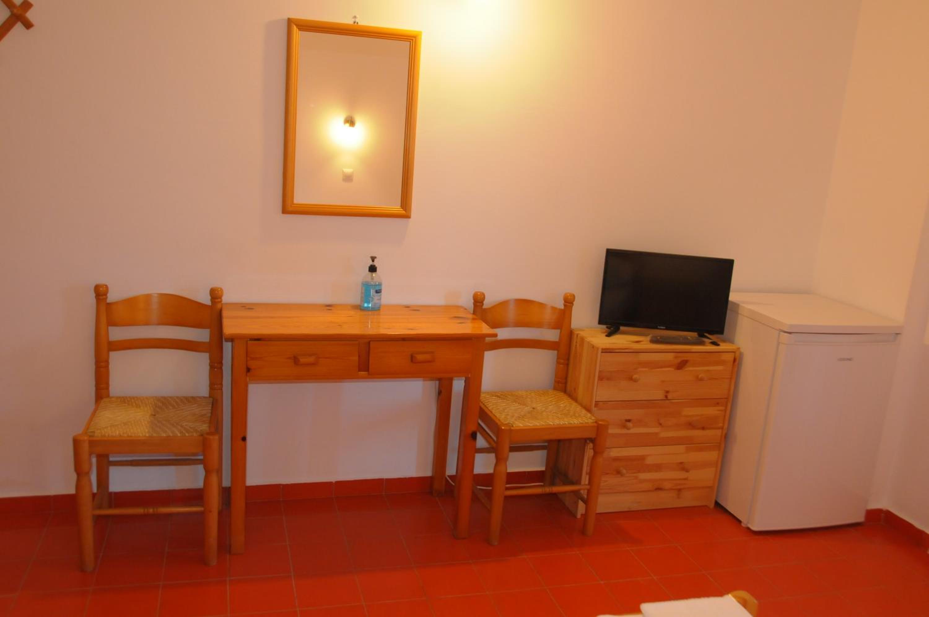 Chalikias Rooms