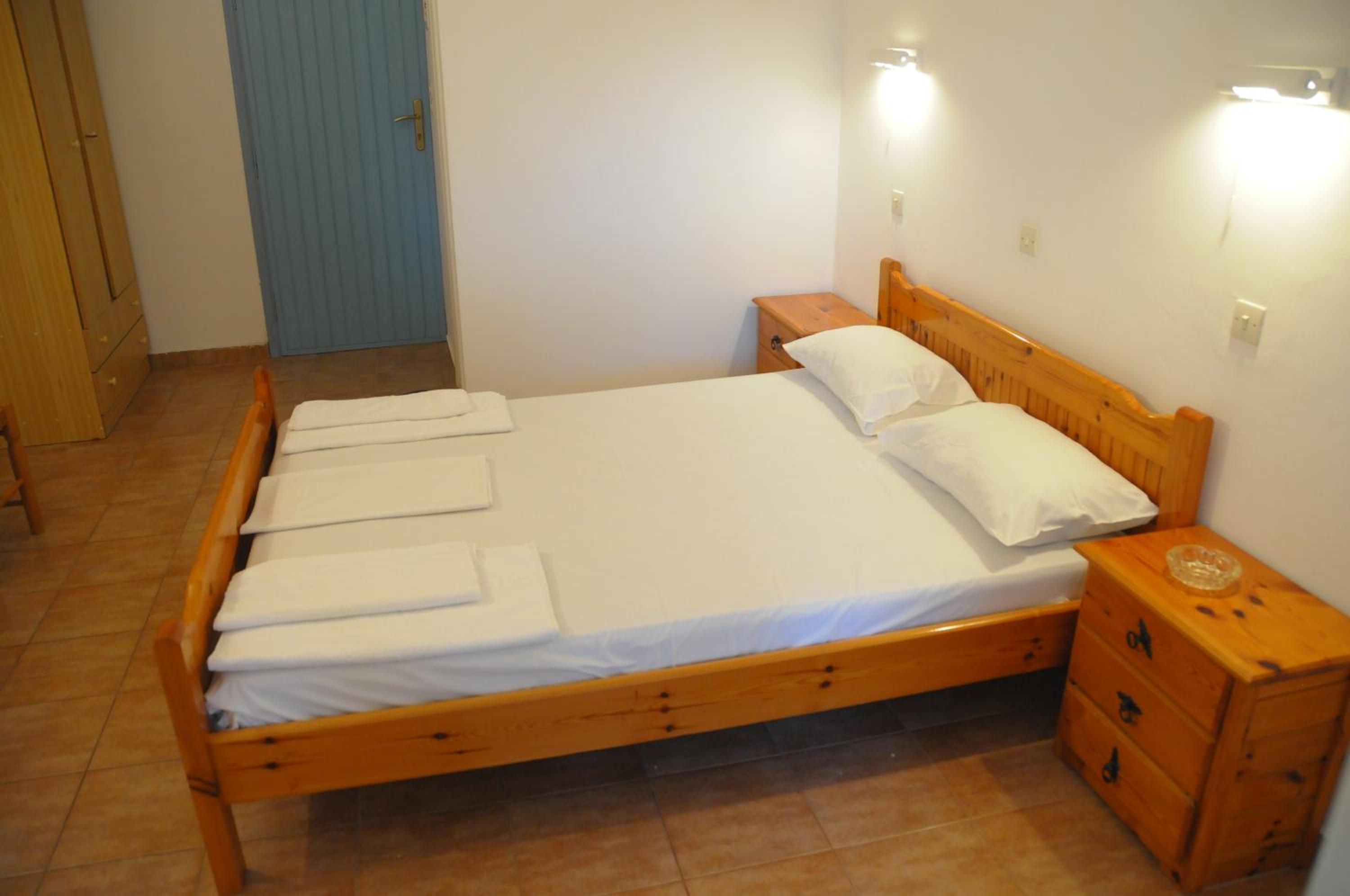 Chalikias Rooms