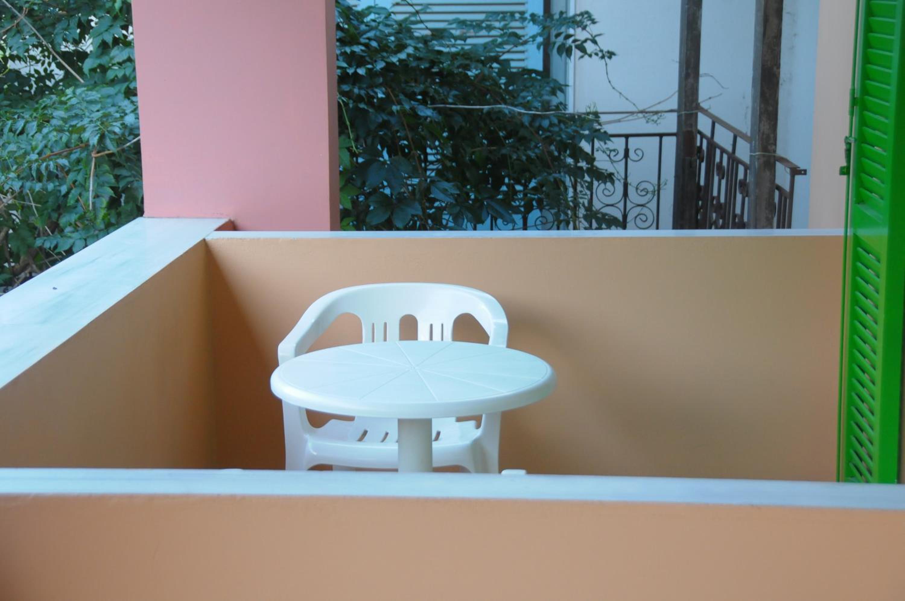 Chalikias Rooms