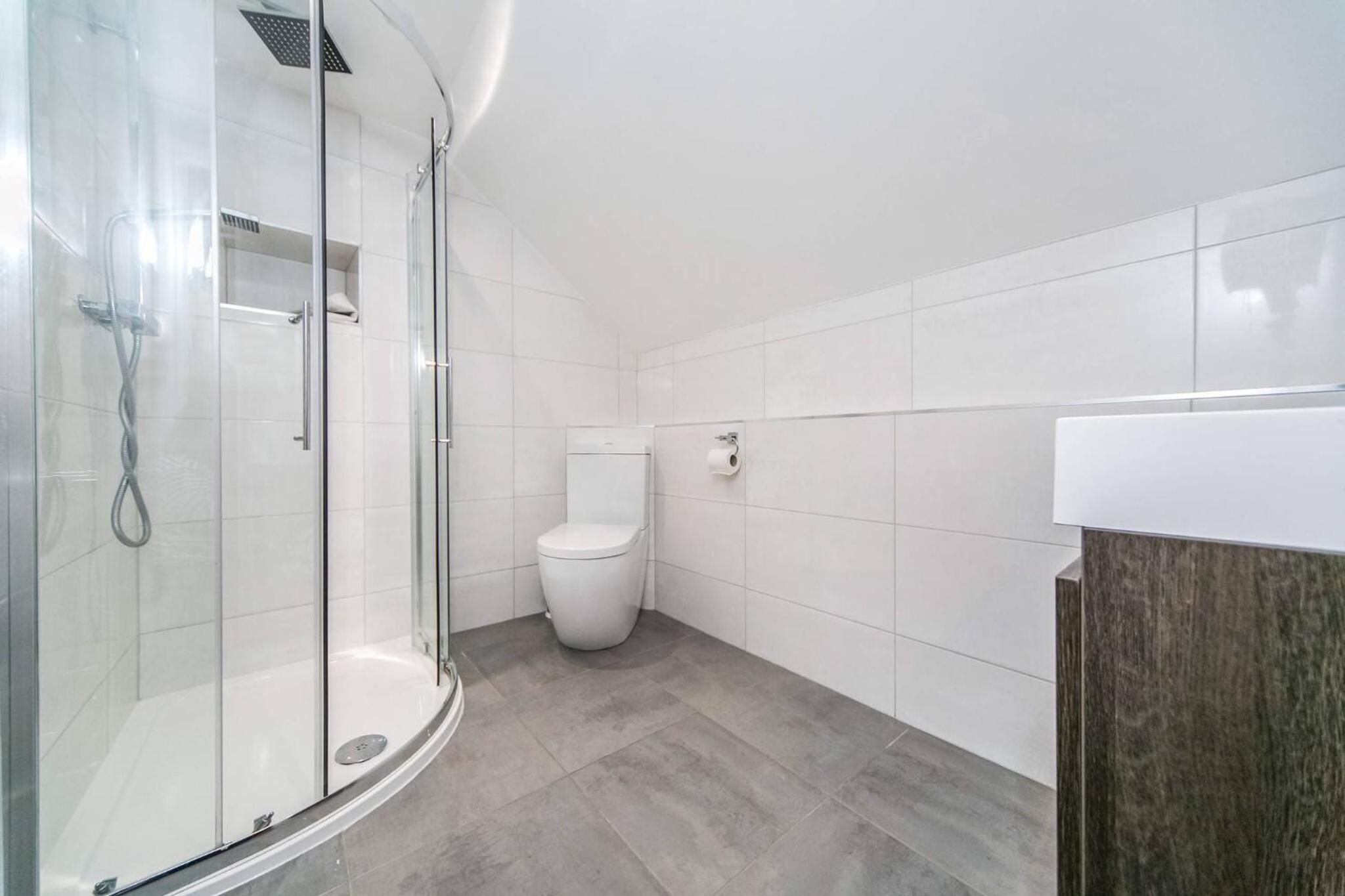 14 Helena House Lux Apartment view 5