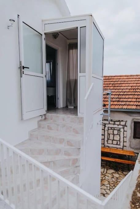 Holiday House - LukaTony with sea view view 2
