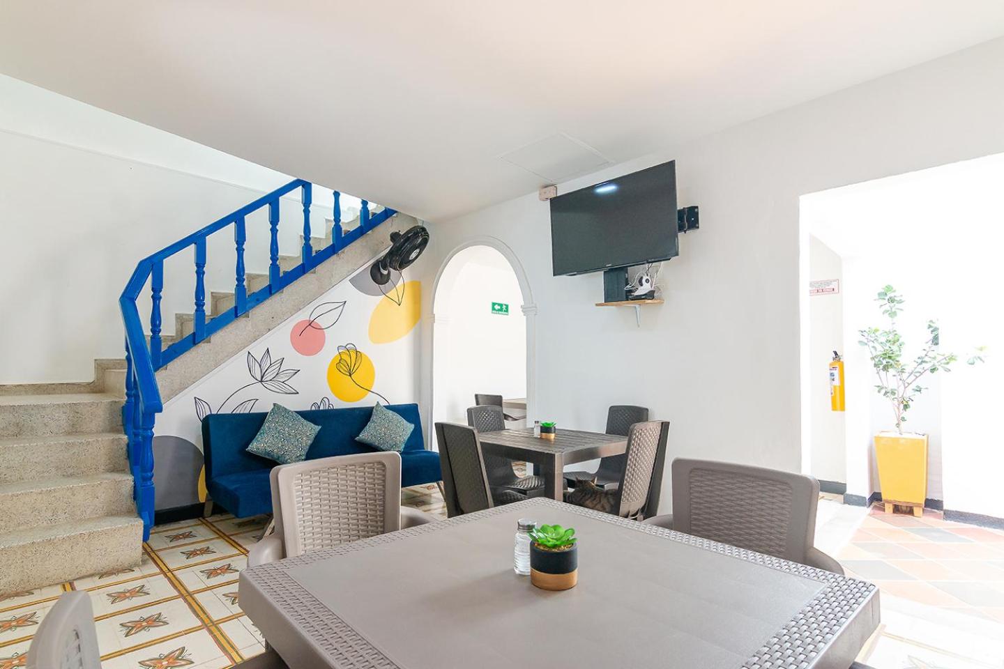 Casa Flor Hostel & Drinks
