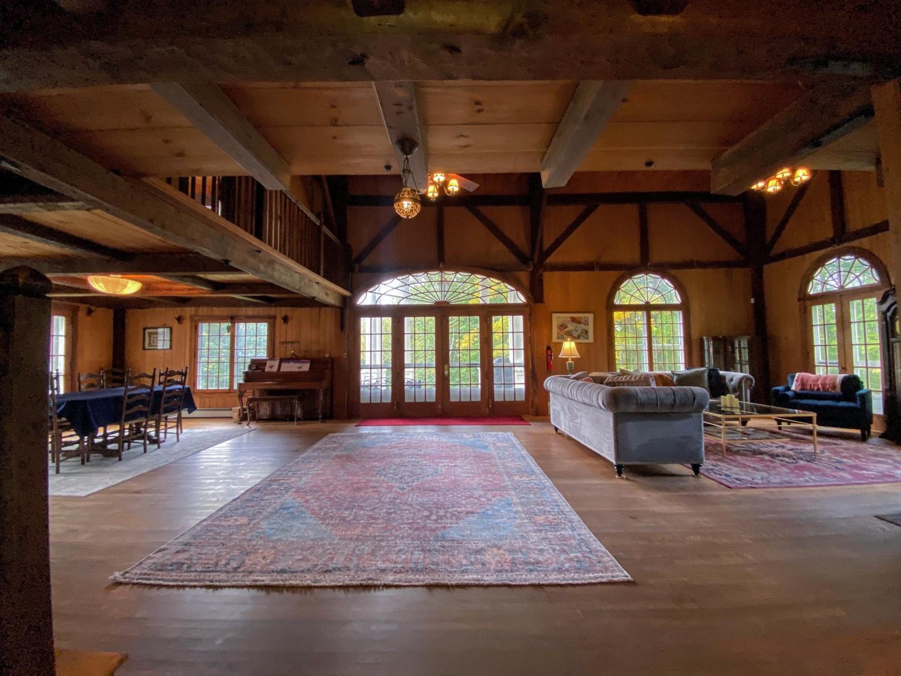 201HH - grand historic home with tasteful updates and old charm - WiFi TV Grill view 2