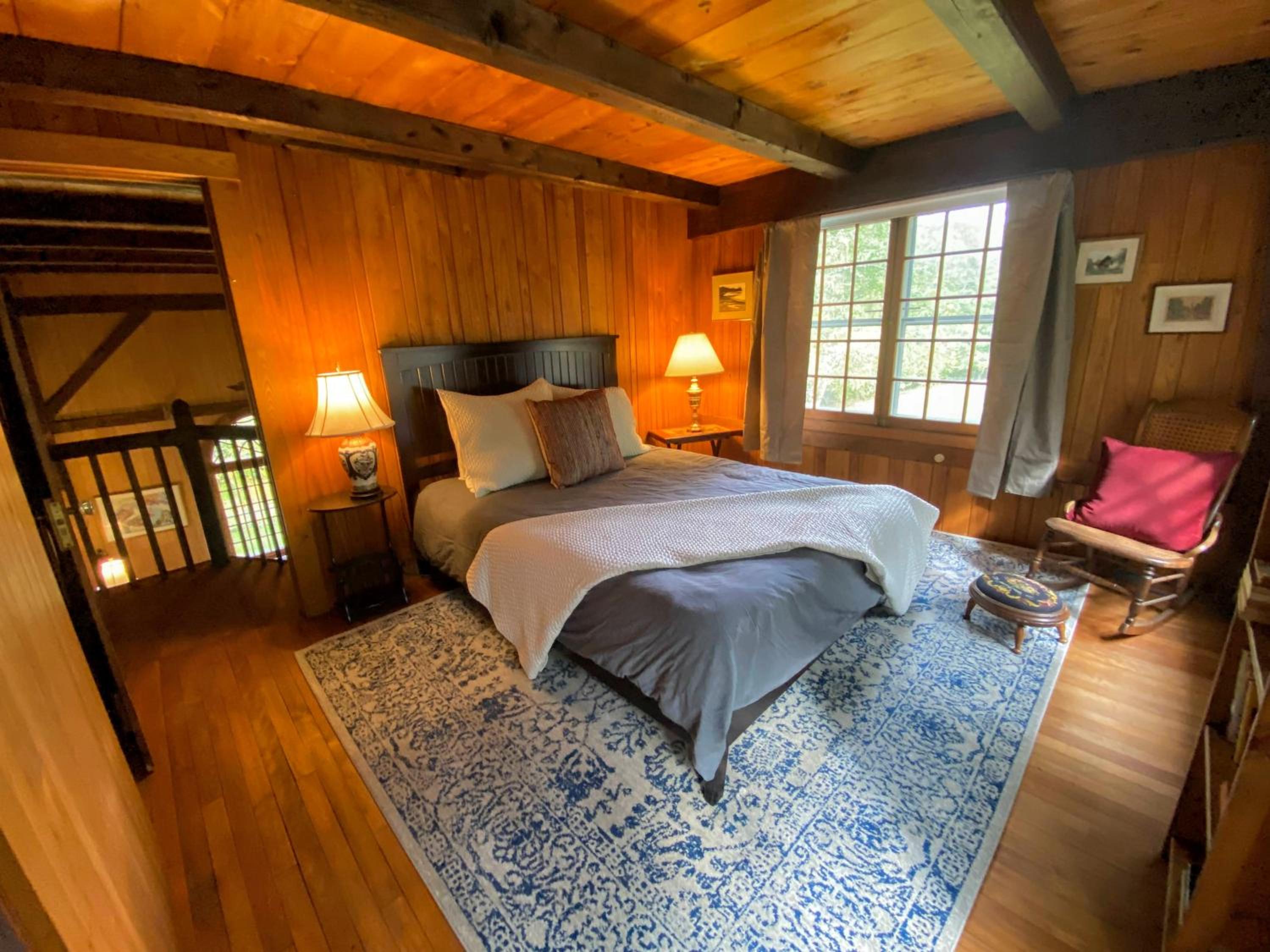 201HH - grand historic home with tasteful updates and old charm - WiFi TV Grill view 5