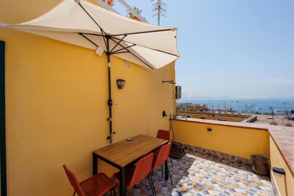 Chiaia Stunning SeaView StudioFlat with 2 Terraces By HouseinNaples