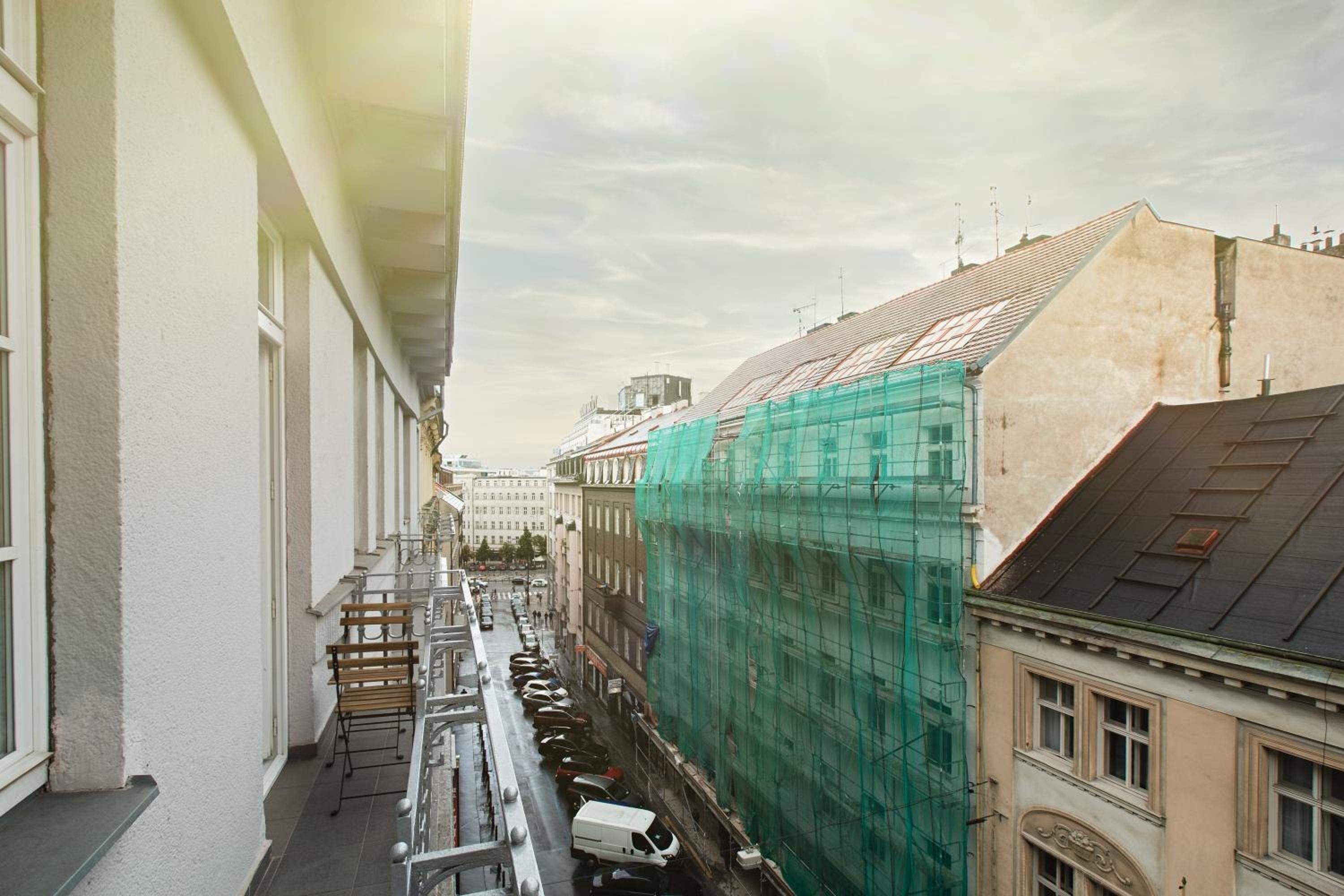 Luxury Central 150m2 Apartment on Wencelas Square with Private Garage