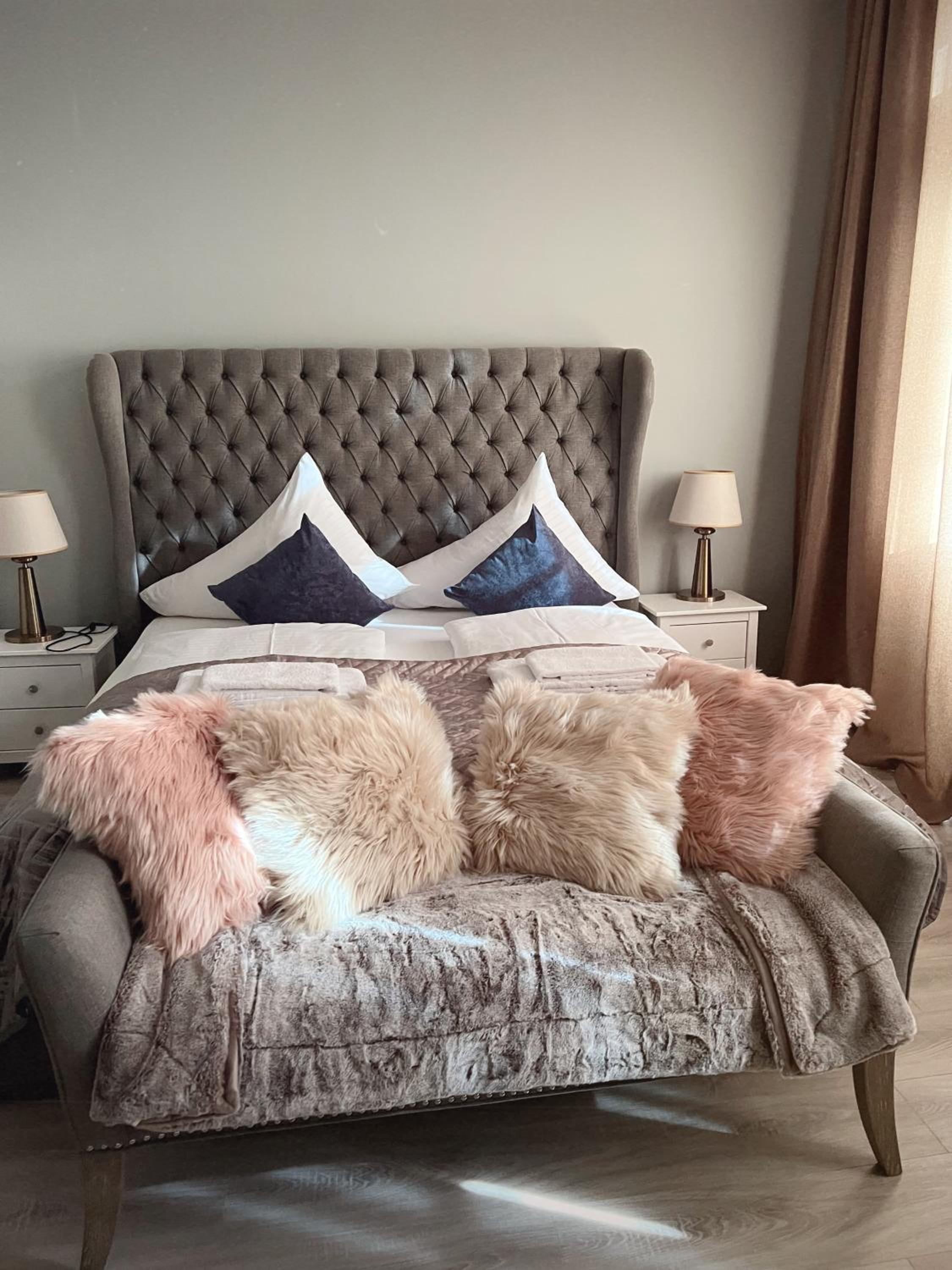 Luxury Central 150m2 Apartment on Wencelas Square with Private Garage