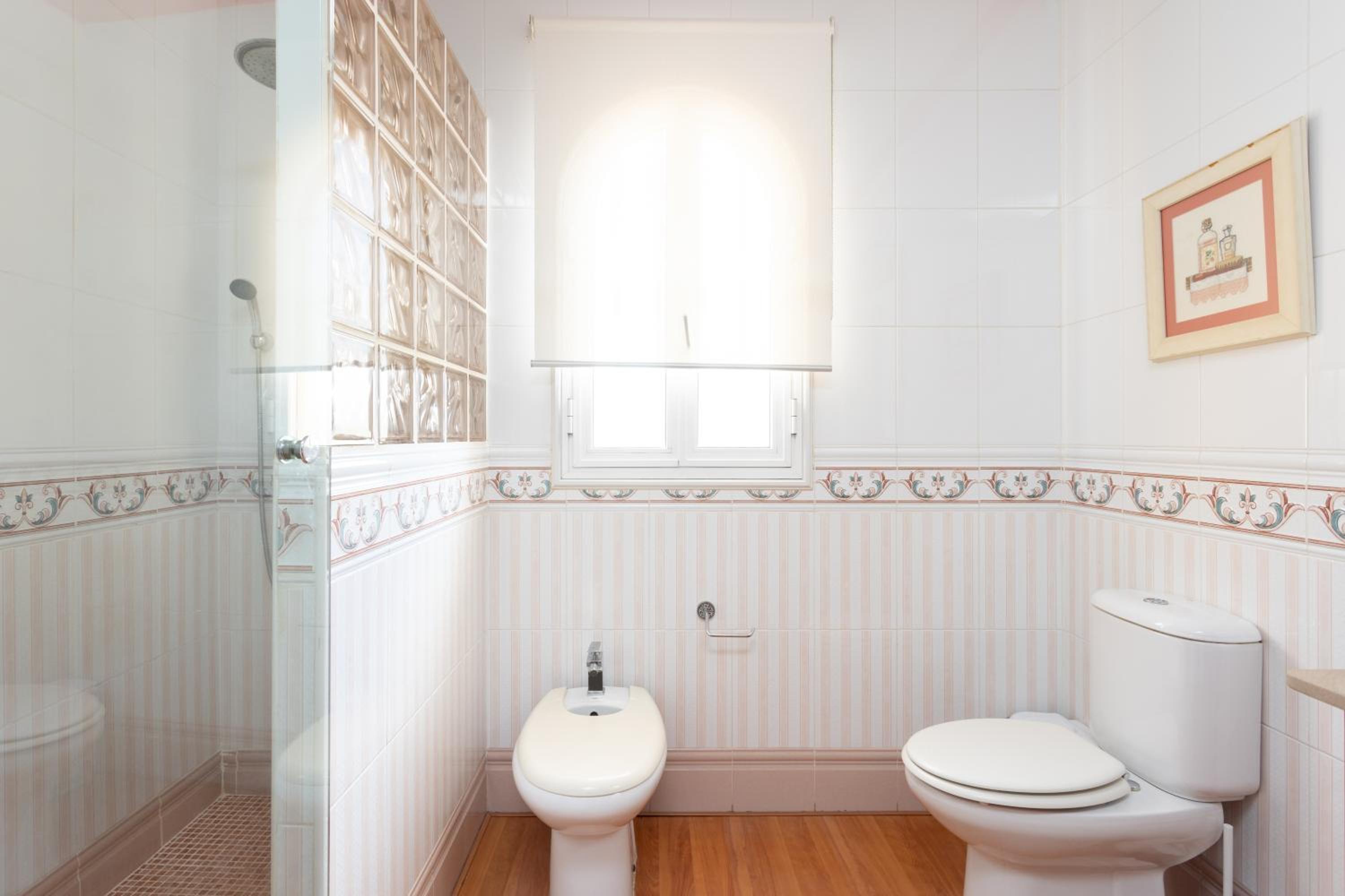 LUXURY VILLA WITH PRIVATE POOL & AIRCON, Costa Adeje, Tenerife