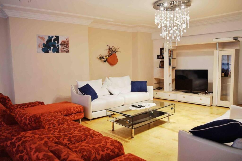 Lovely 3 BR apartment in Degla Maadi