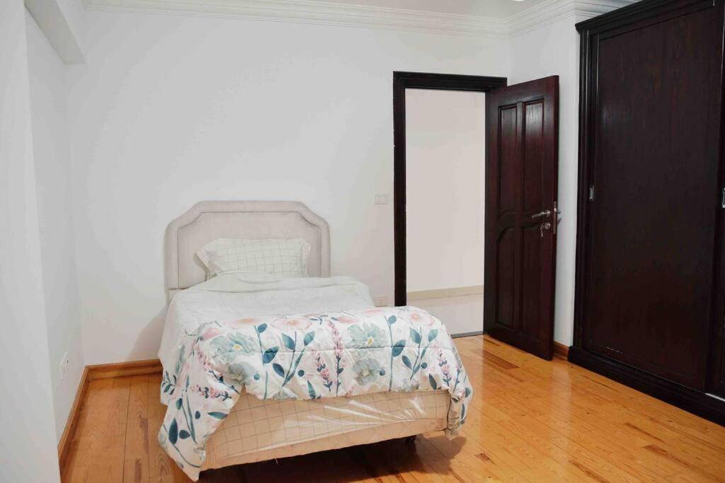 Lovely 3 BR apartment in Degla Maadi