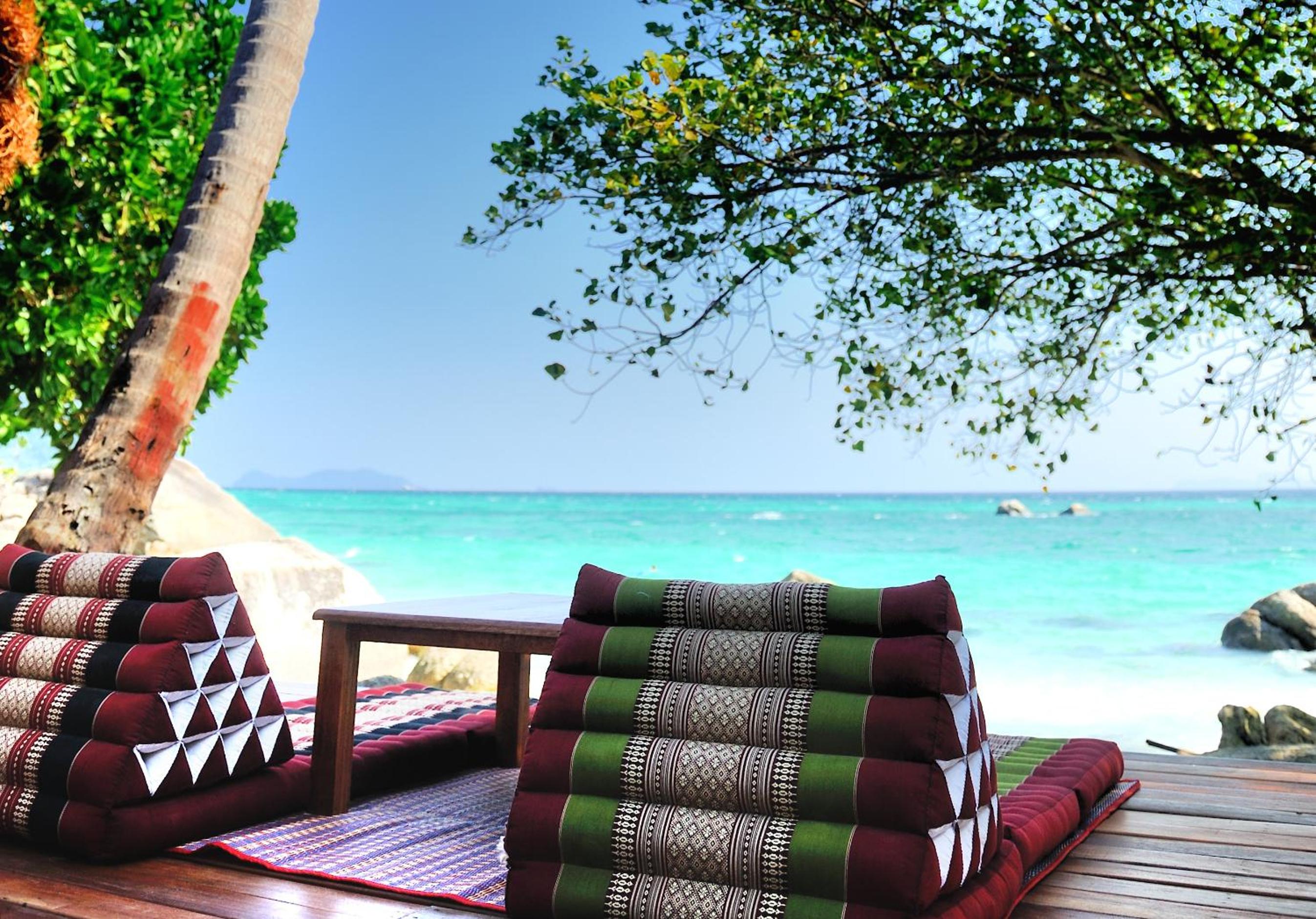 Ten Moons Lipe Resort