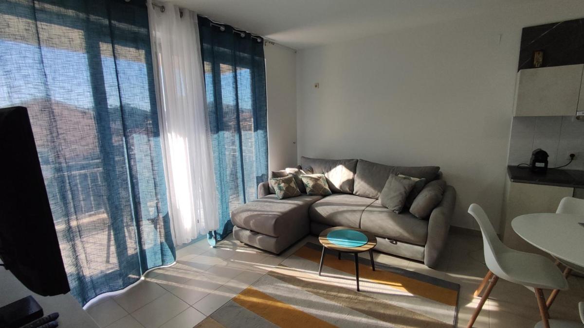 Bonazza view 4