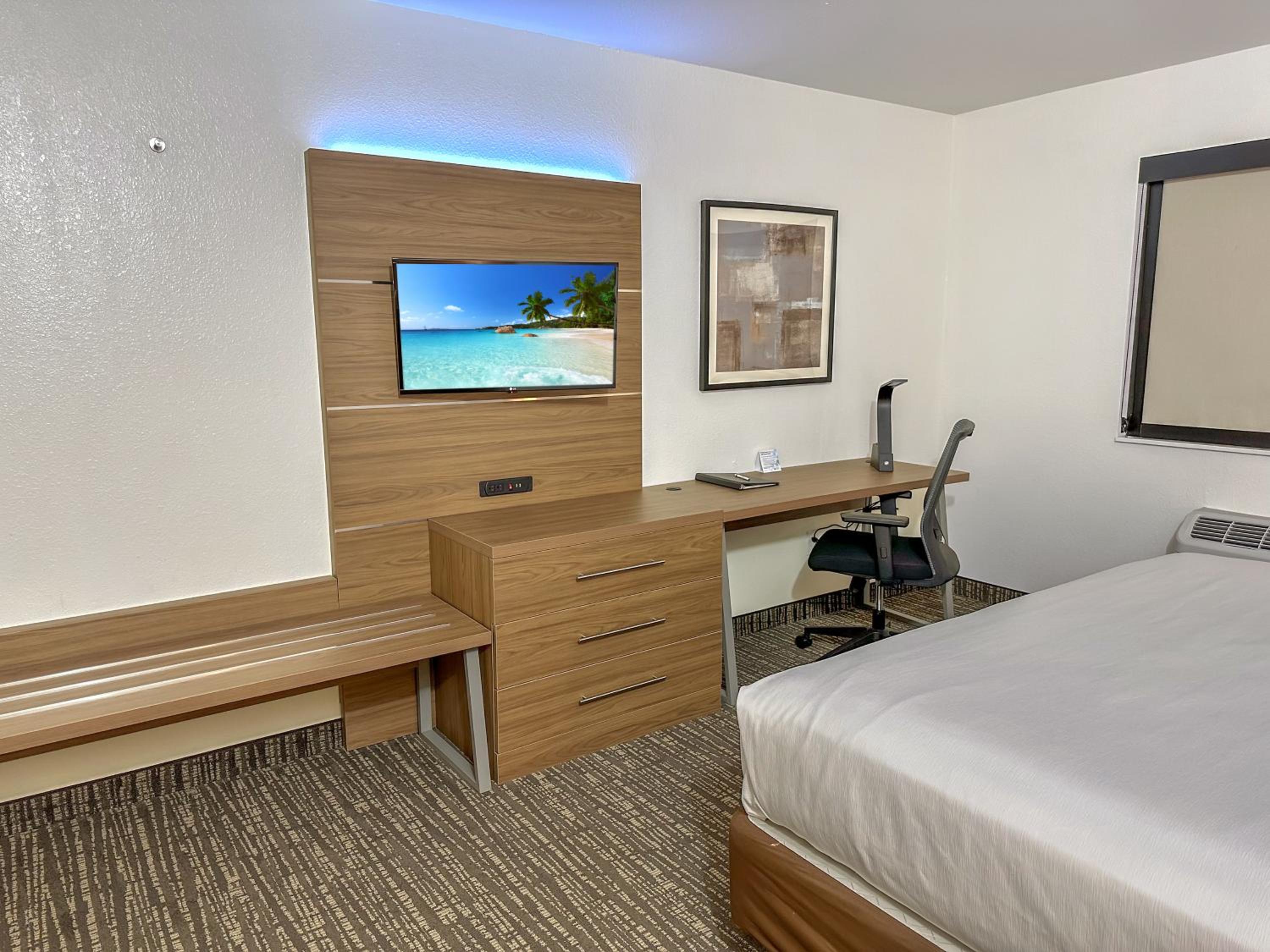 Estherville Hotel & Suites