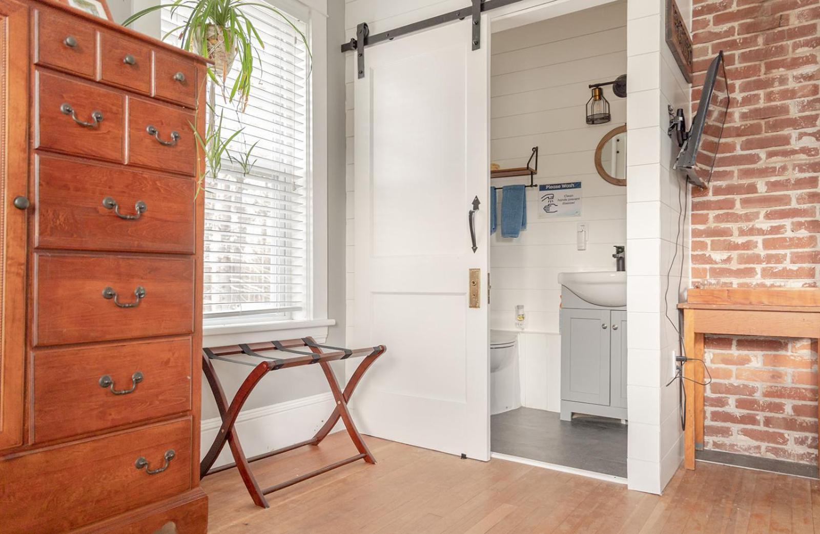 The Olde Anchor Bed & Breakfast