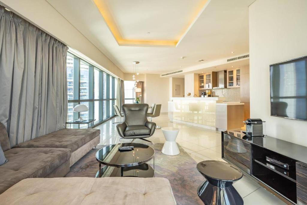 DAMAC Towers by Paramount Hotels & Resorts Dubai