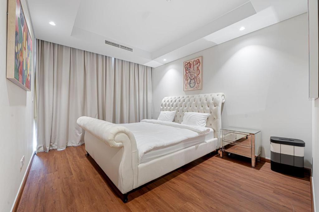 Paramount Midtown Luxury 2 Bedroom With Full Burj-Khalifa View