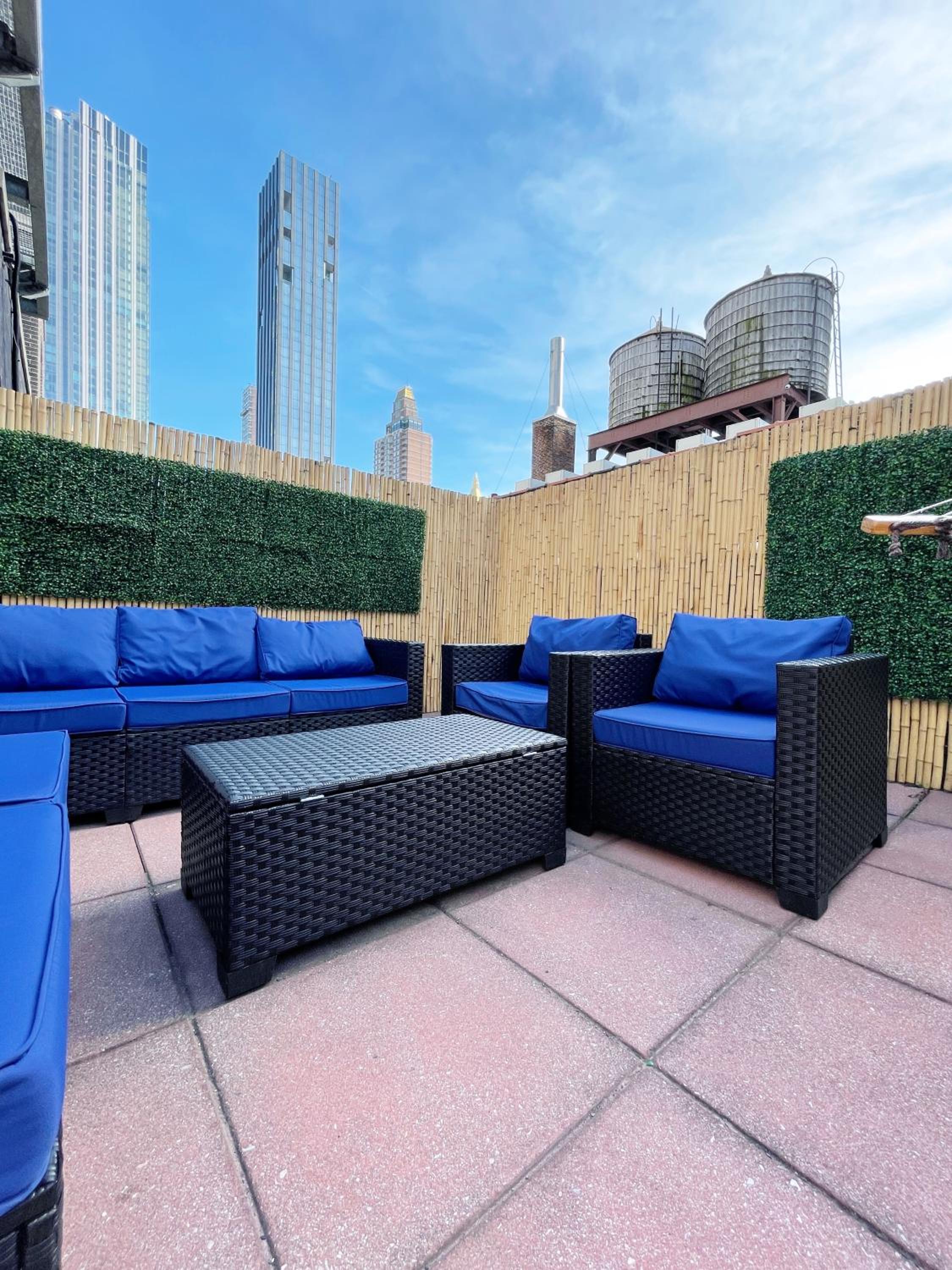 Hotel and the City, Rooftop City View