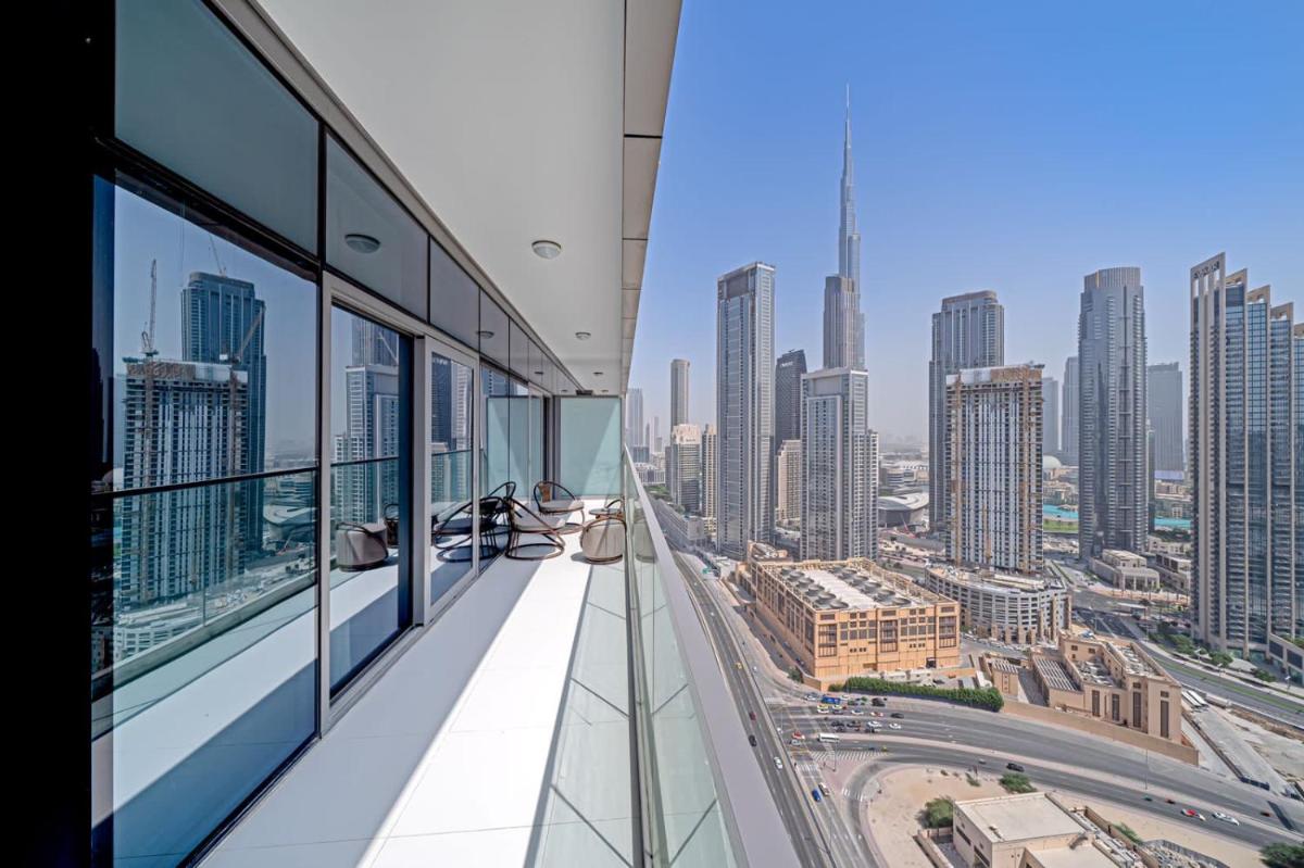 Paramount Midtown Luxury 2 Bedroom With Full Burj-Khalifa View