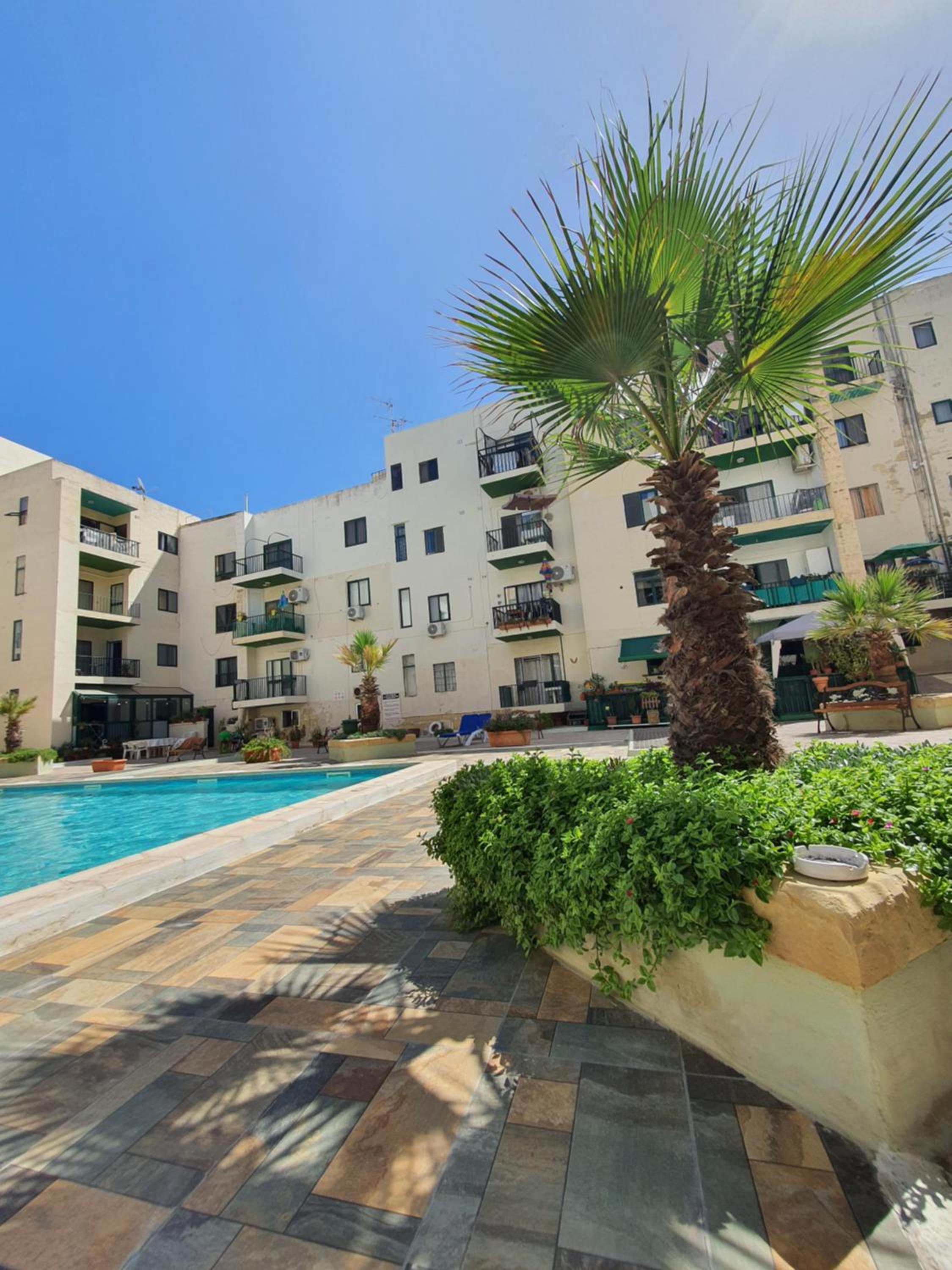 Pretty 2 bedroom Apartment with shared Pool photo 4