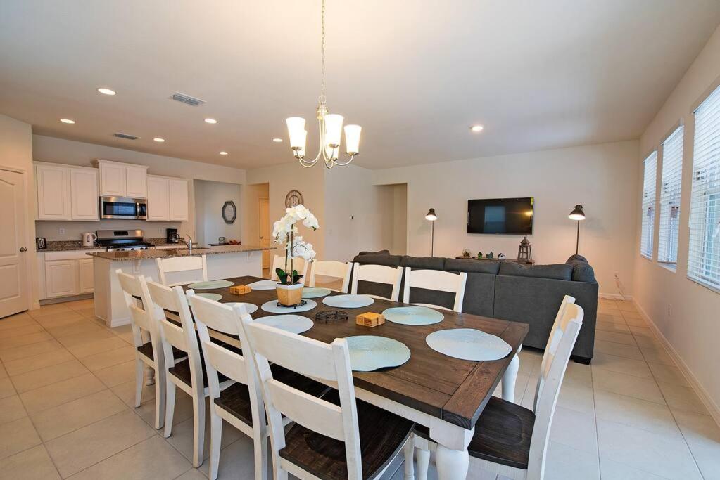 Charming 5BR Villa by Disney w Homey Private Pool view 2