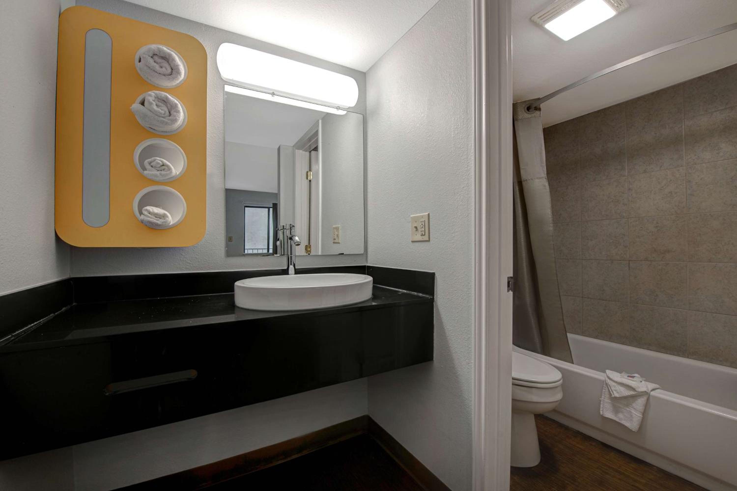 Sulphur Springs Vacations - Motel 6-Sulphur Springs, TX - Property Image 9