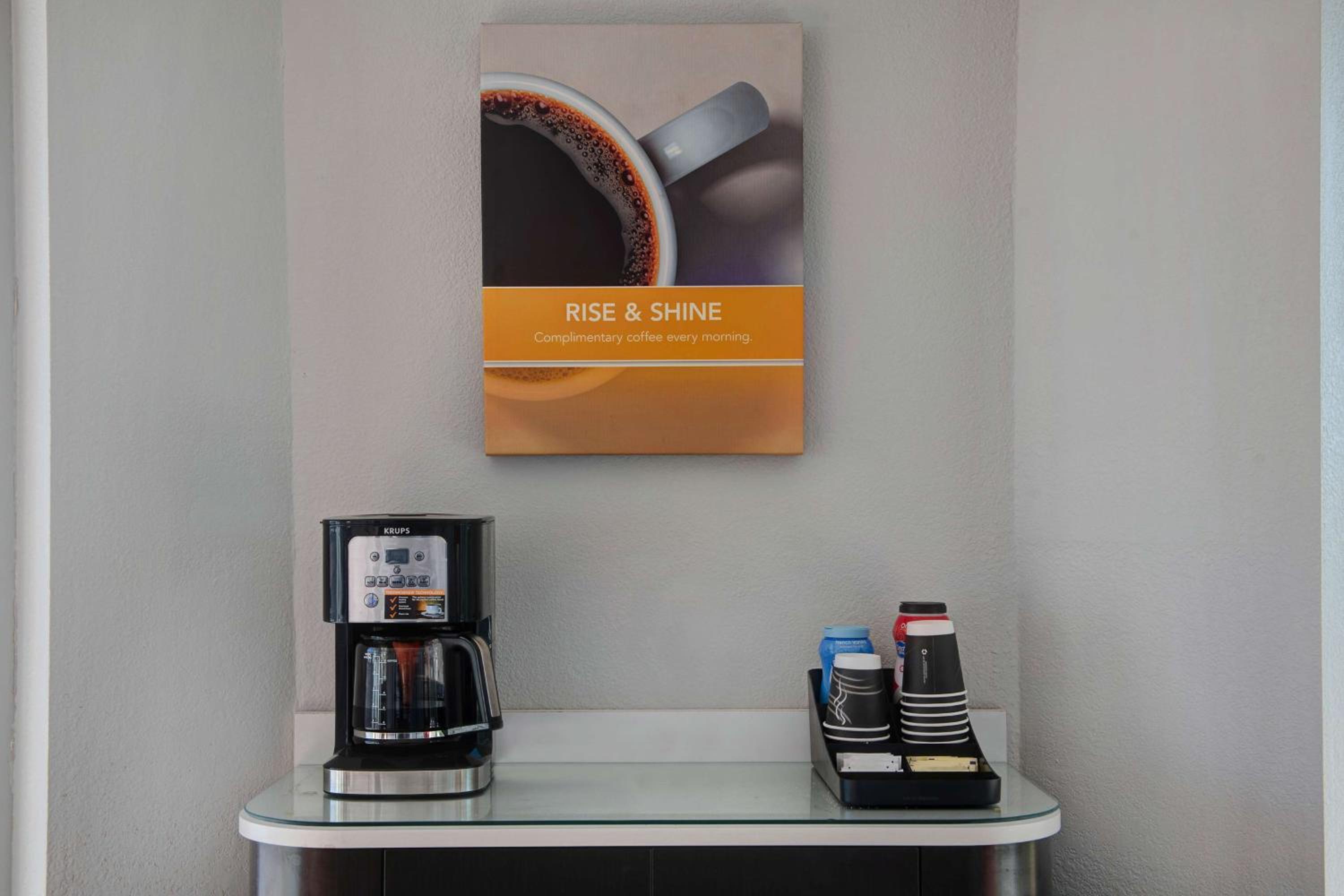 Sulphur Springs Vacations - Motel 6-Sulphur Springs, TX - Property Image 4