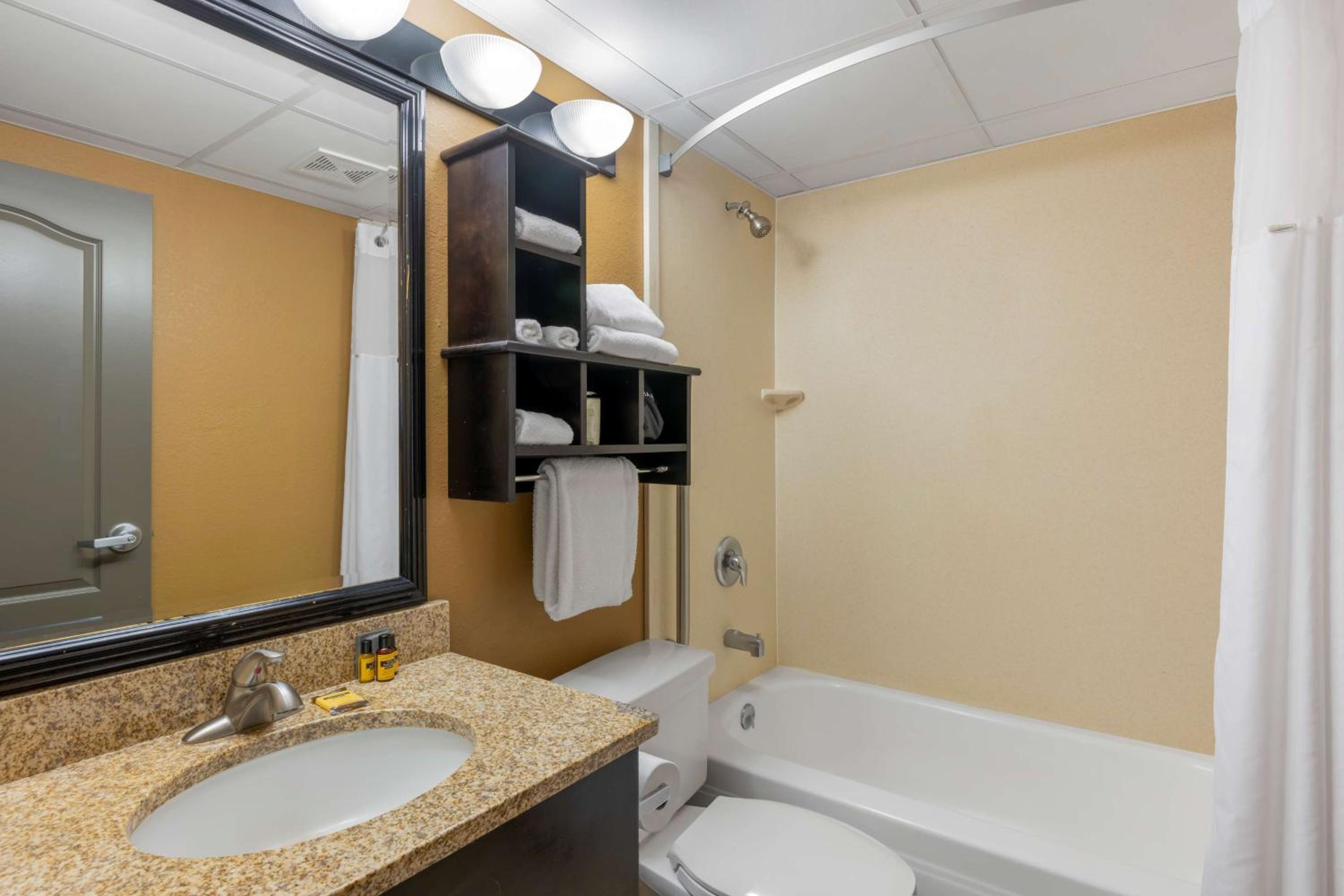 North Platte Vacations - Best Western Plus North Platte Inn  Suites - Property Image 12