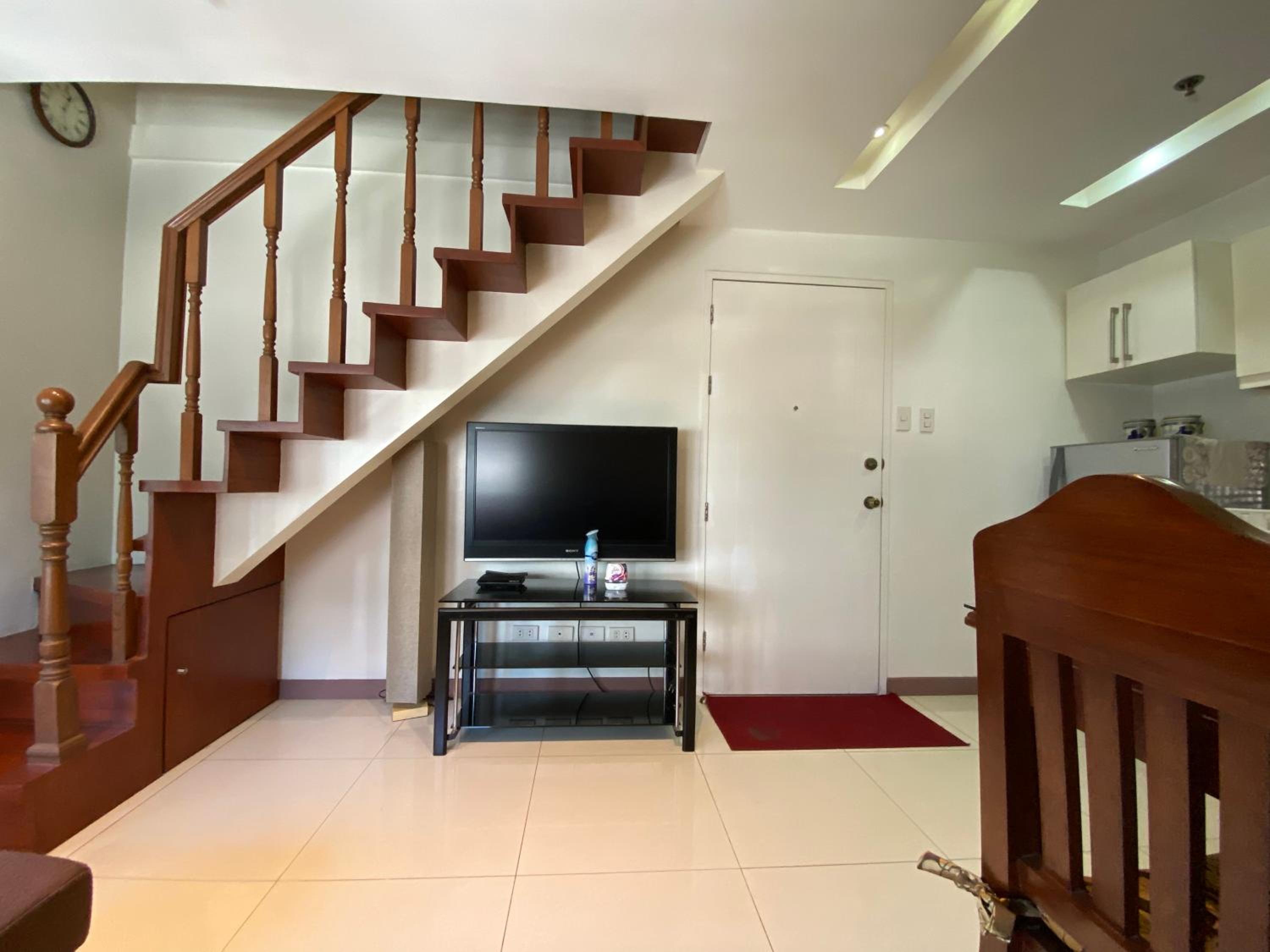 Comfy and Cozy 2BR Condo in BGC with WiFi and Netflix view 5