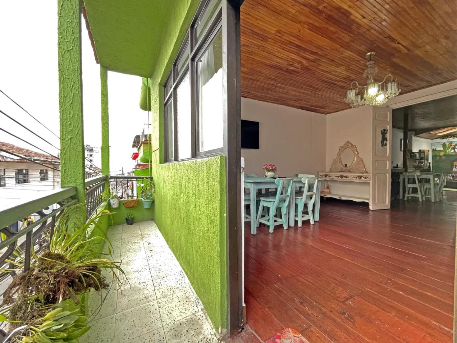 Casa Madre Tierra SRC