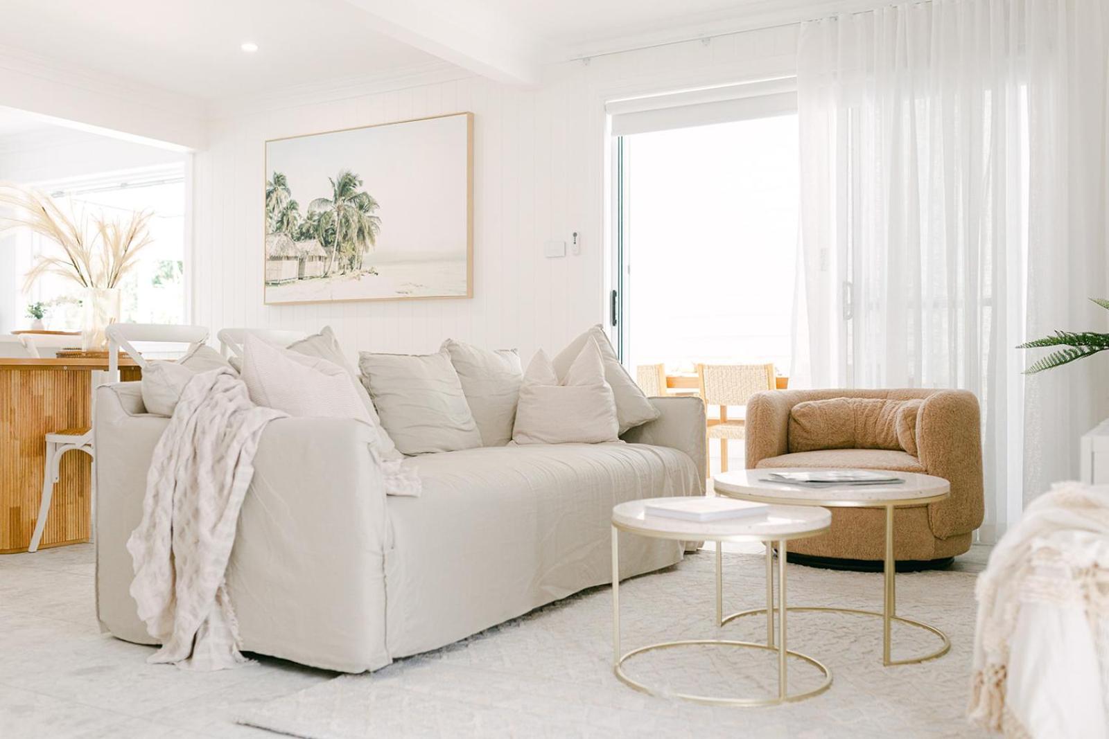 Bianco on Shoal - Luxe Beach house in Shoal Bay